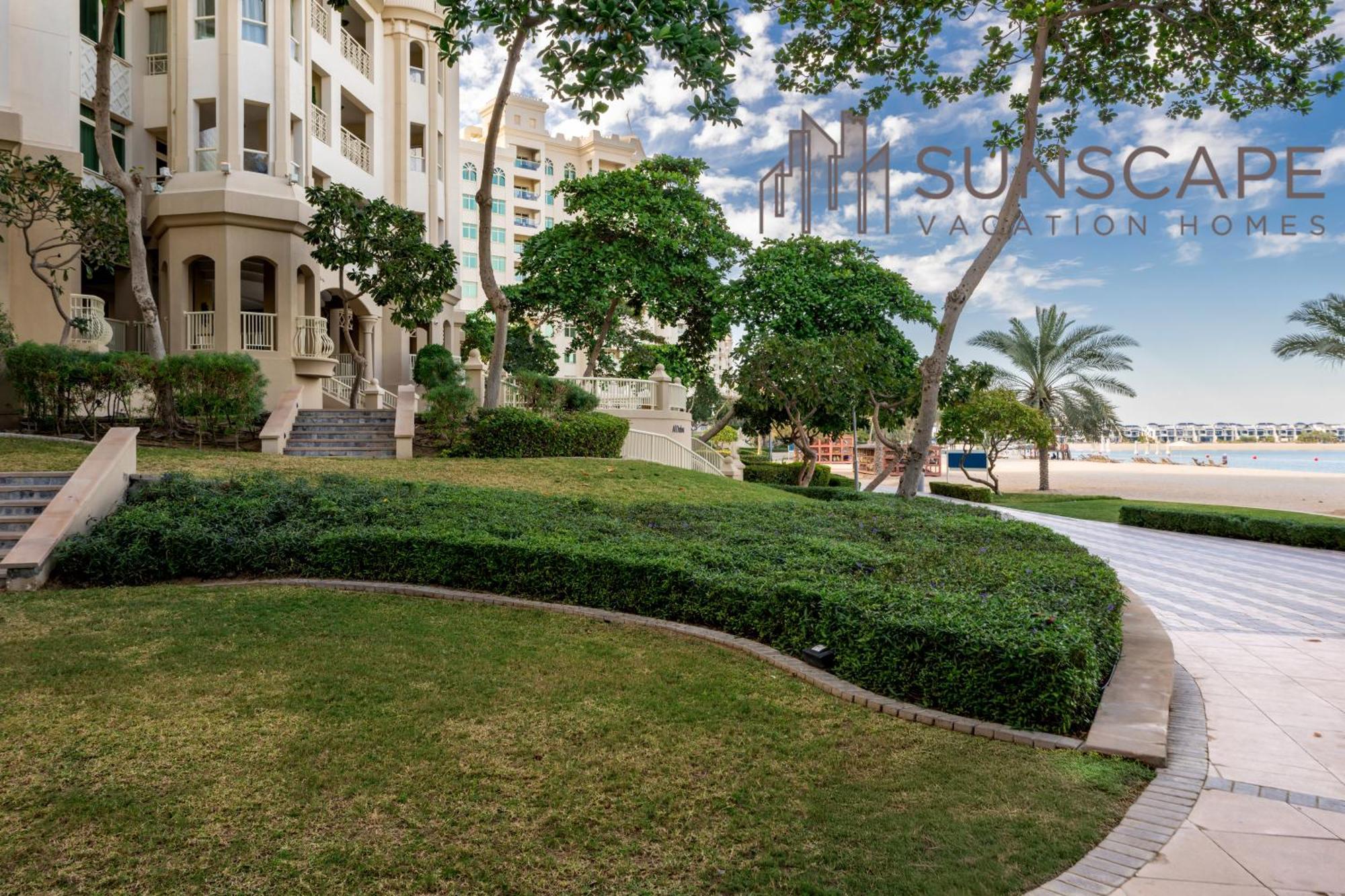 Spacious 2br With Pool & Private Access Apartment *