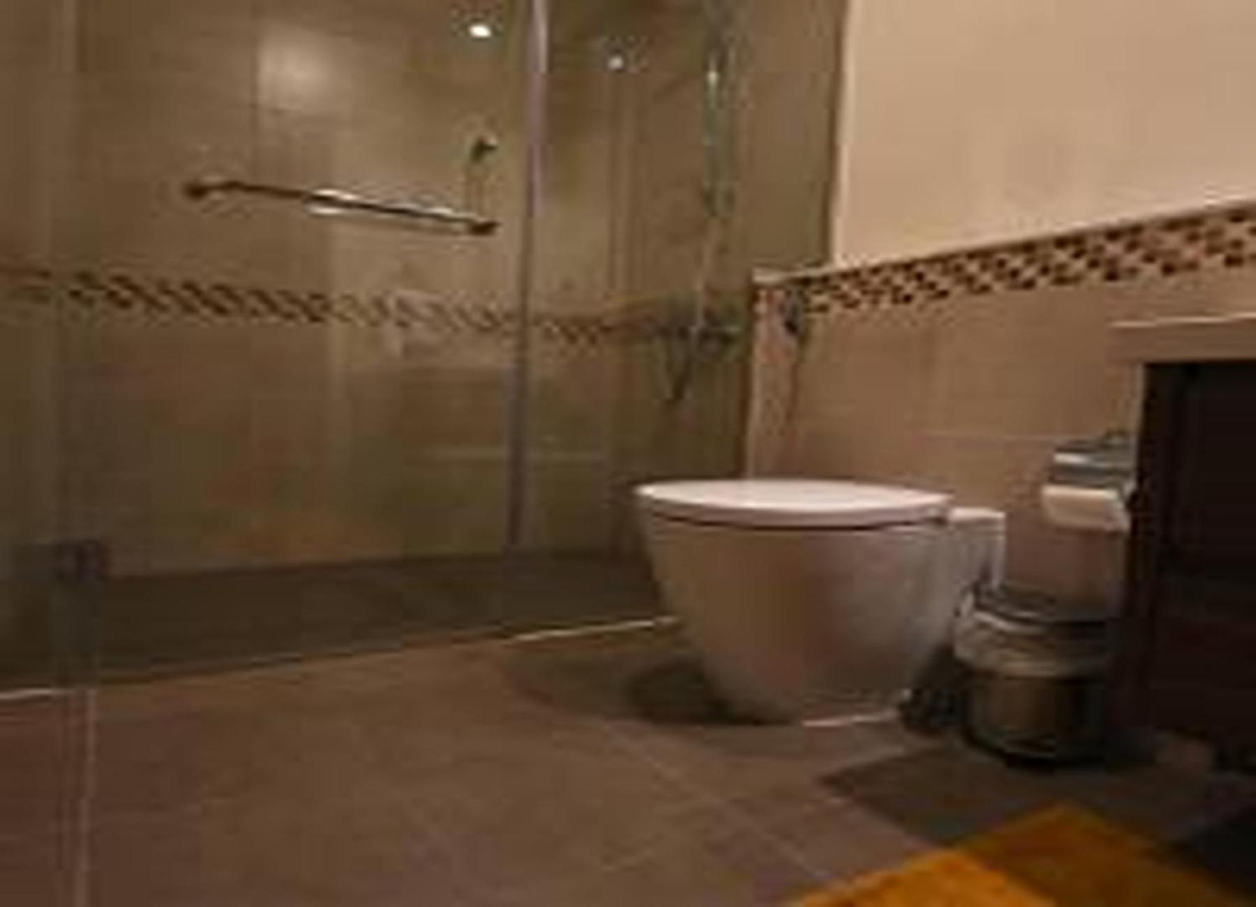 Brown Stone - Canal View Reva *