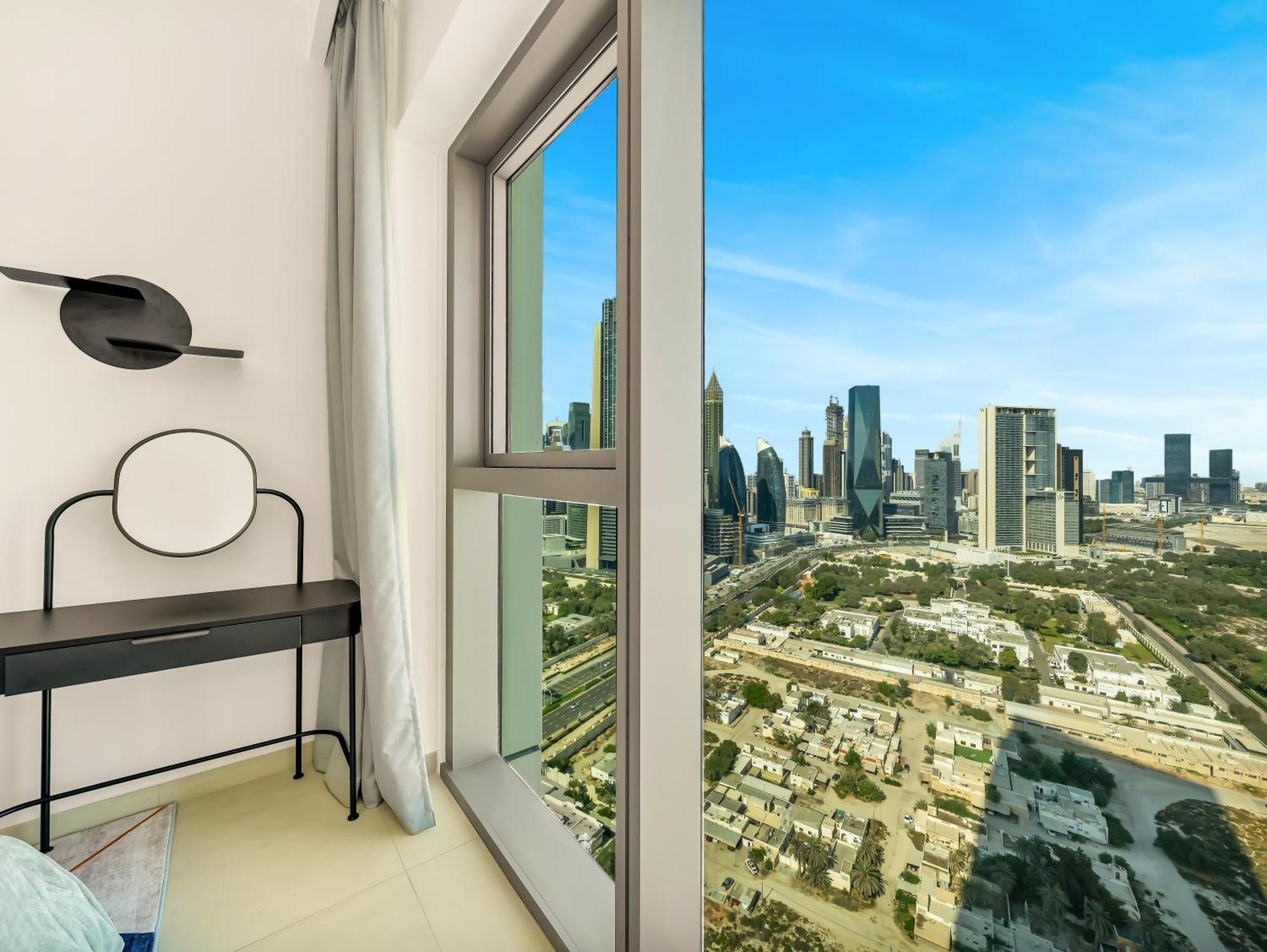 Royal Vista At Downtown Views Ii - Views - Brand New Luxury 2br Apartment Dubai
