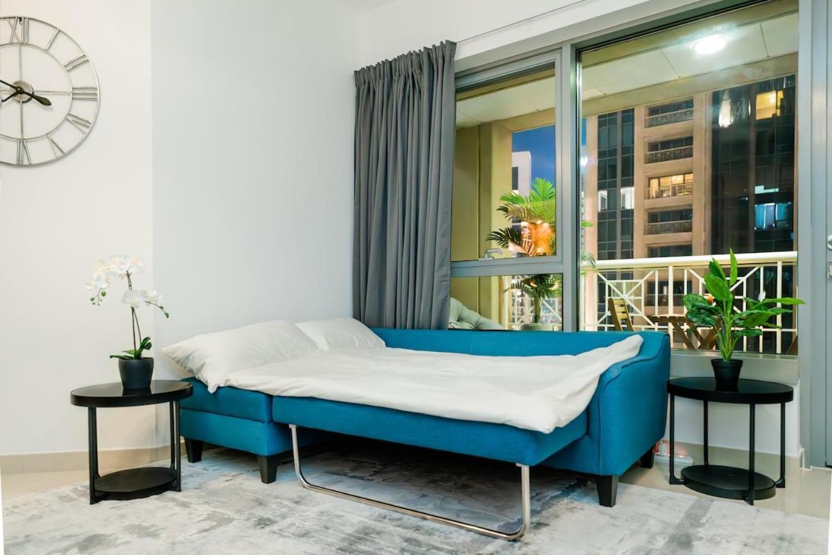 King 1br With Burj Khalifa & Fountain View Apartment