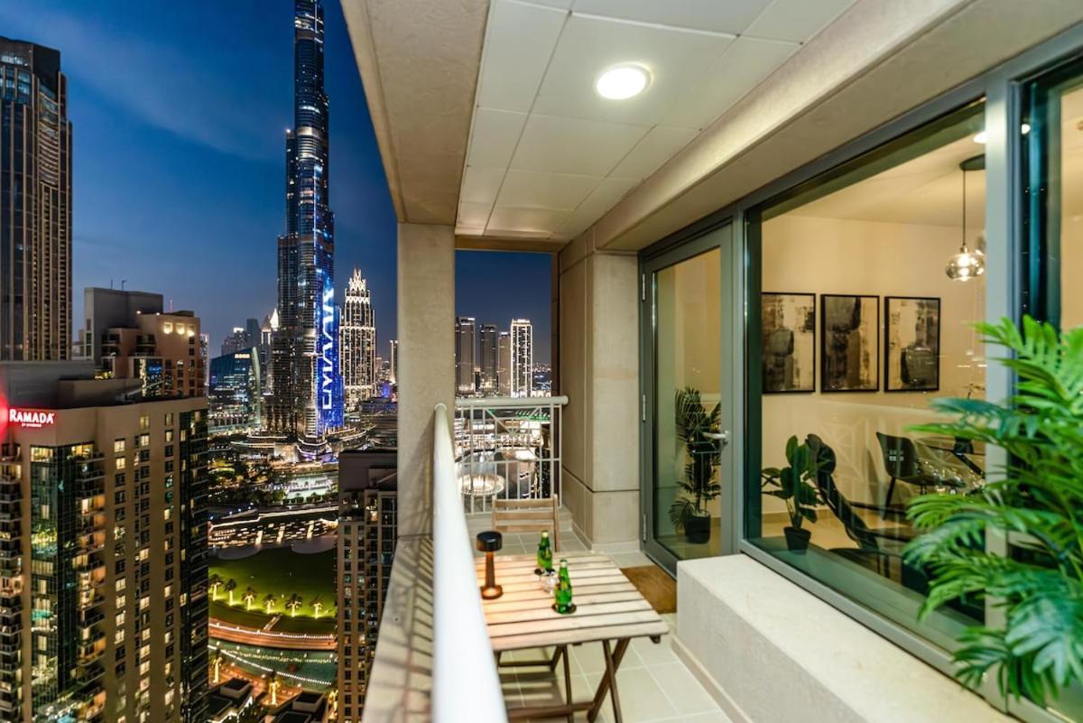 King 1br With Burj Khalifa & Fountain View Dubai