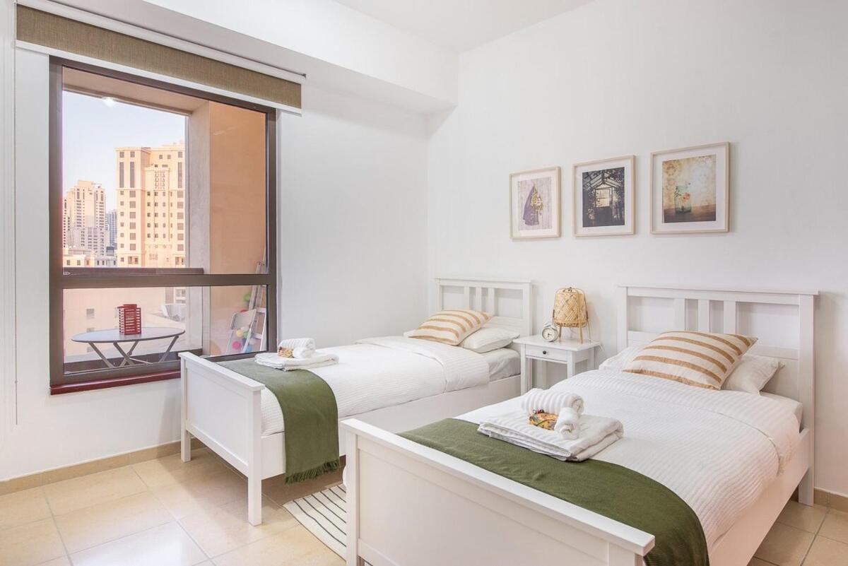 Elegant 2-bedroom With Balcony Views At Shams 4 Jbr
