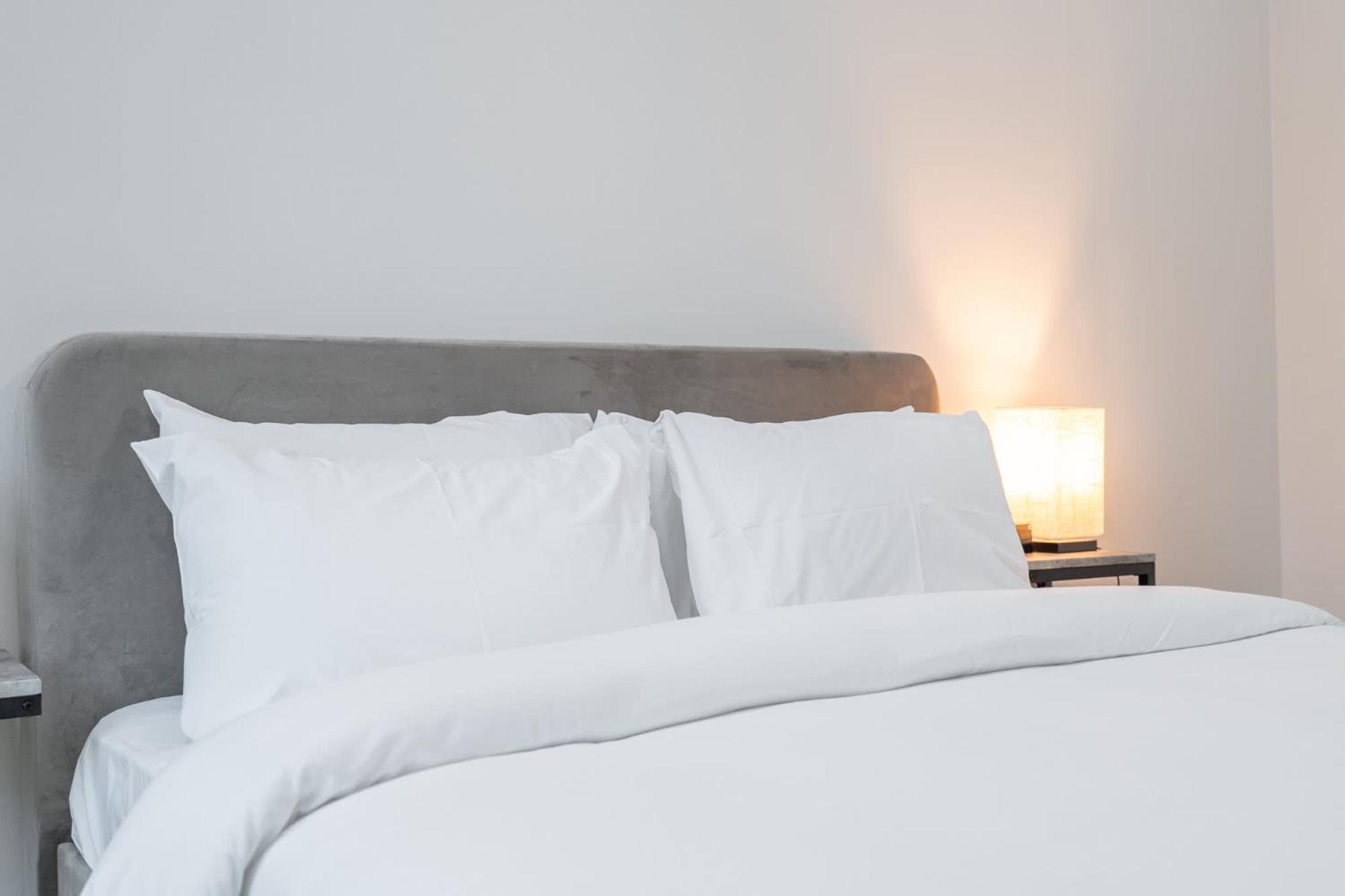 Splendid 2-bedroom For 4 At Ontario Tower Apartment