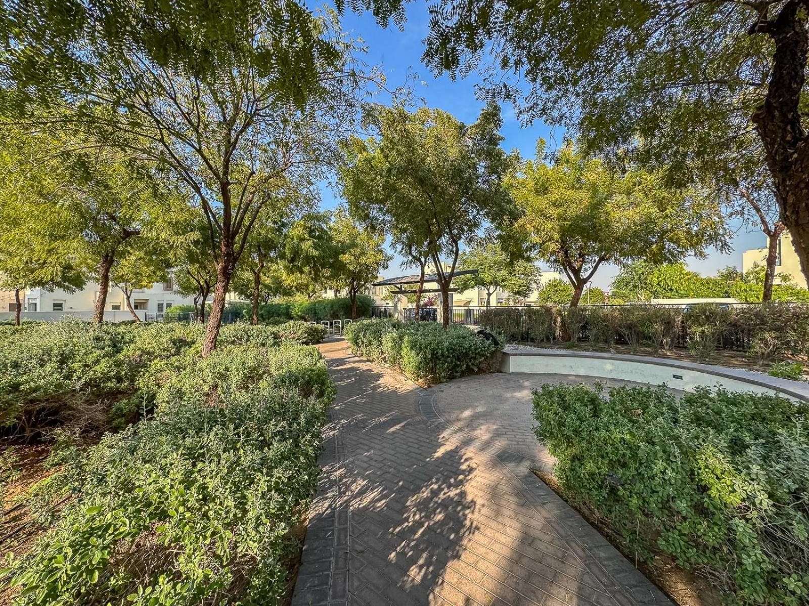 3br With Pool, Gym And Kid's Playground *