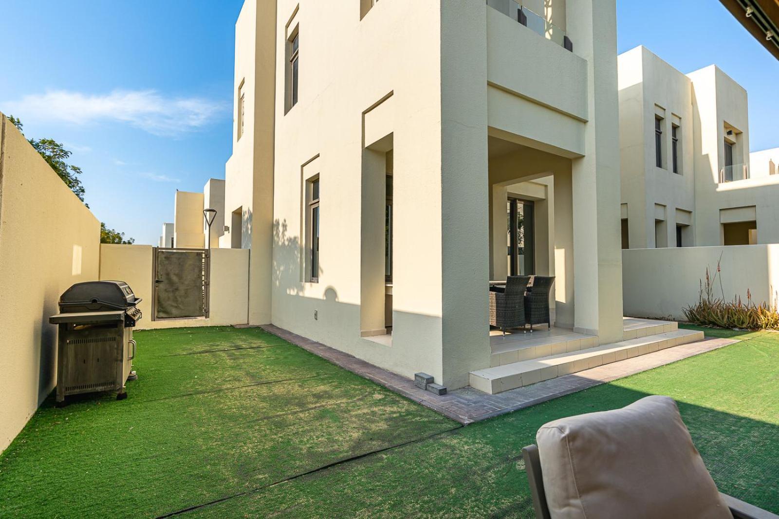 3br With Pool, Gym And Kid's Playground Villa Dubai