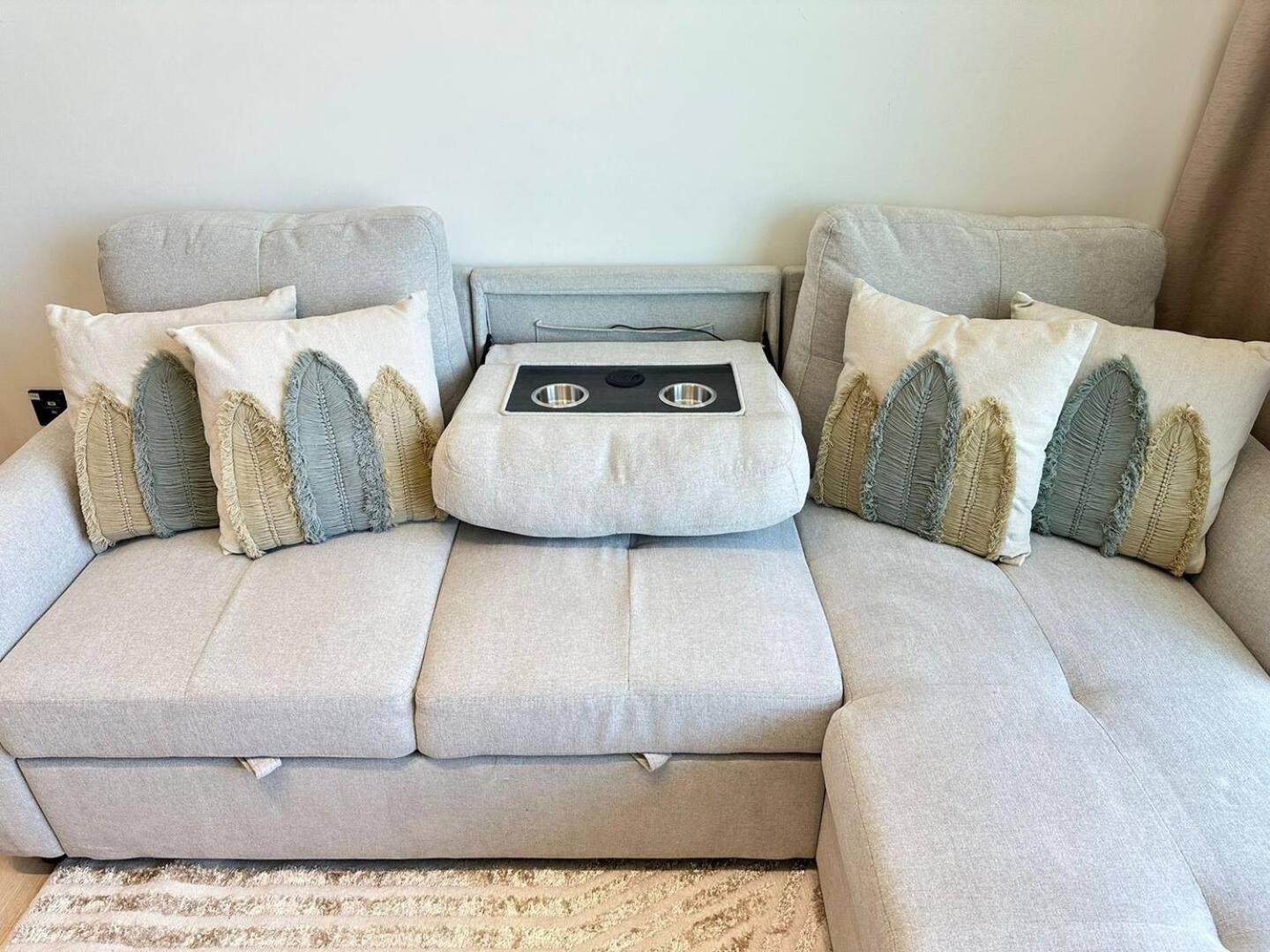Modern And Stylish 01 Bedroom In Jvc Apartment Dubai