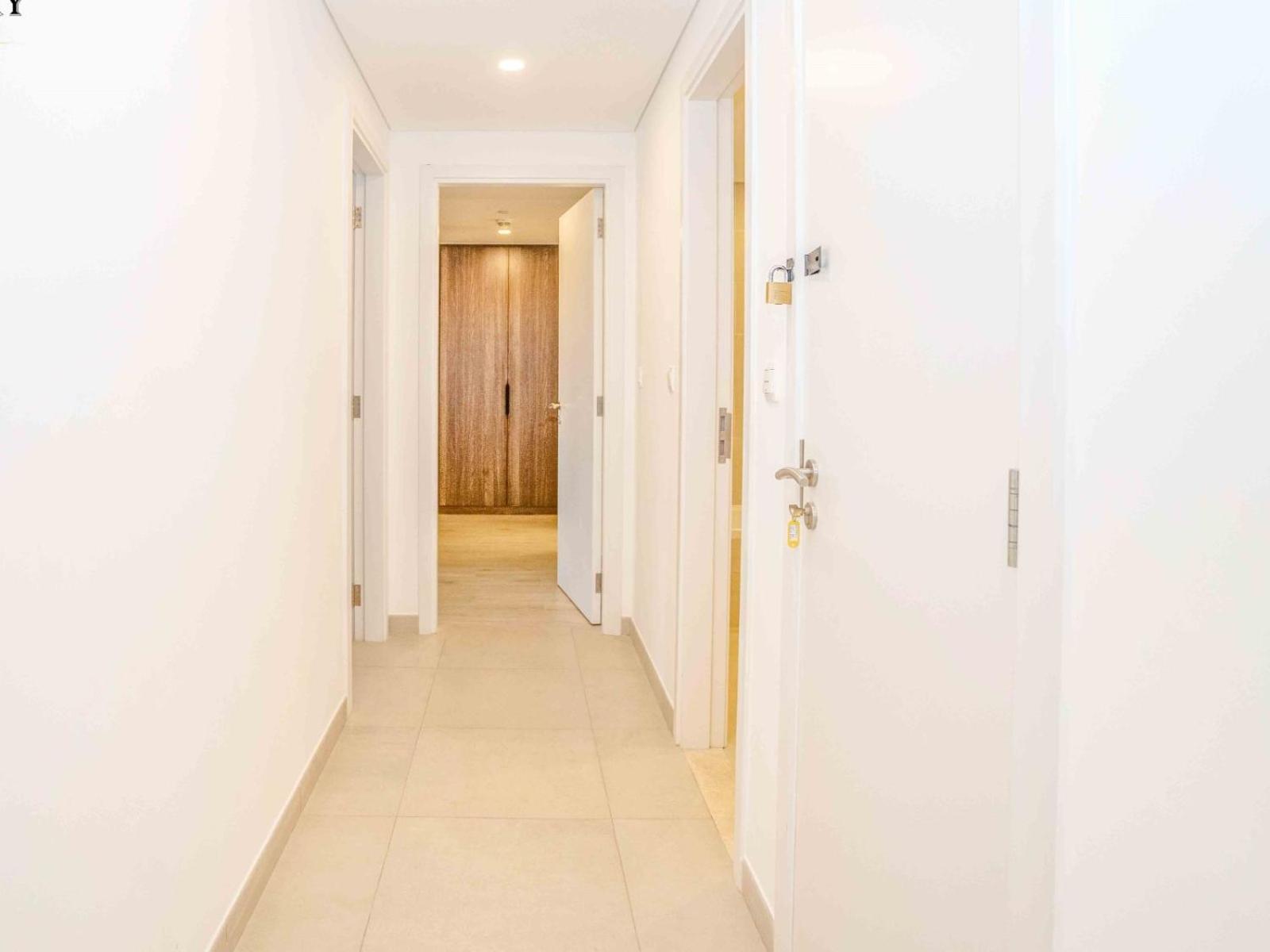 Apartment Spacious 2-bedroom In Lamtara Tower, Madinat Jumeirah Living, Dubai