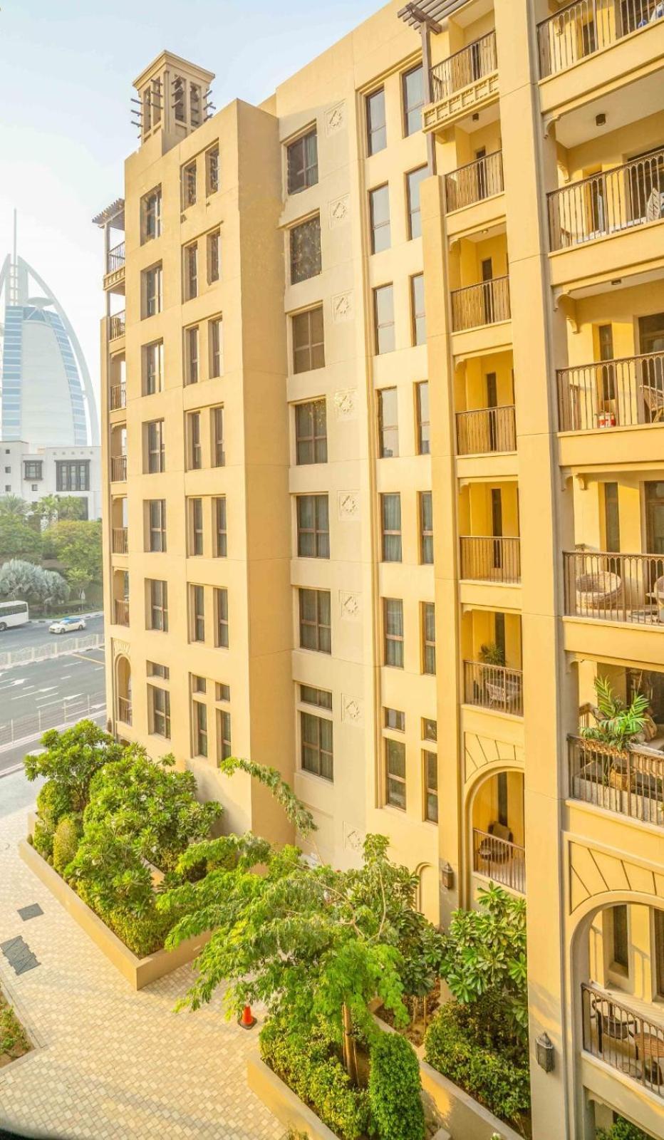 Apartment Spacious 2-bedroom In Lamtara Tower, Madinat Jumeirah Living, Dubai
