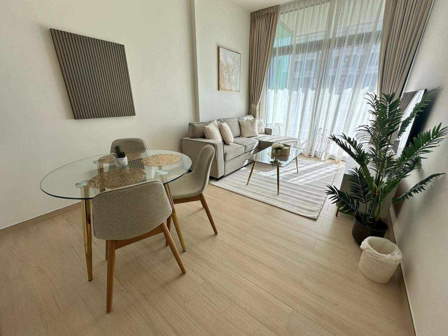 Apartment Stylish Loft New 1 Bedroom Apartmet In Jvc Dubai