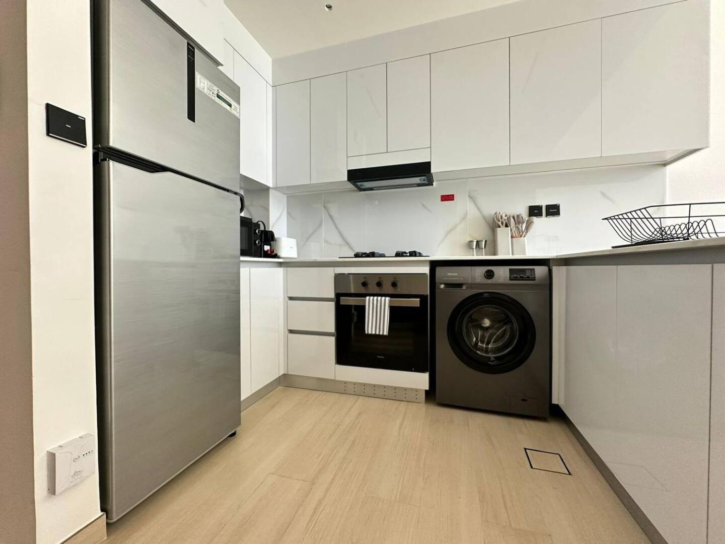 Stylish Loft New 1 Bedroom Apartmet In Jvc