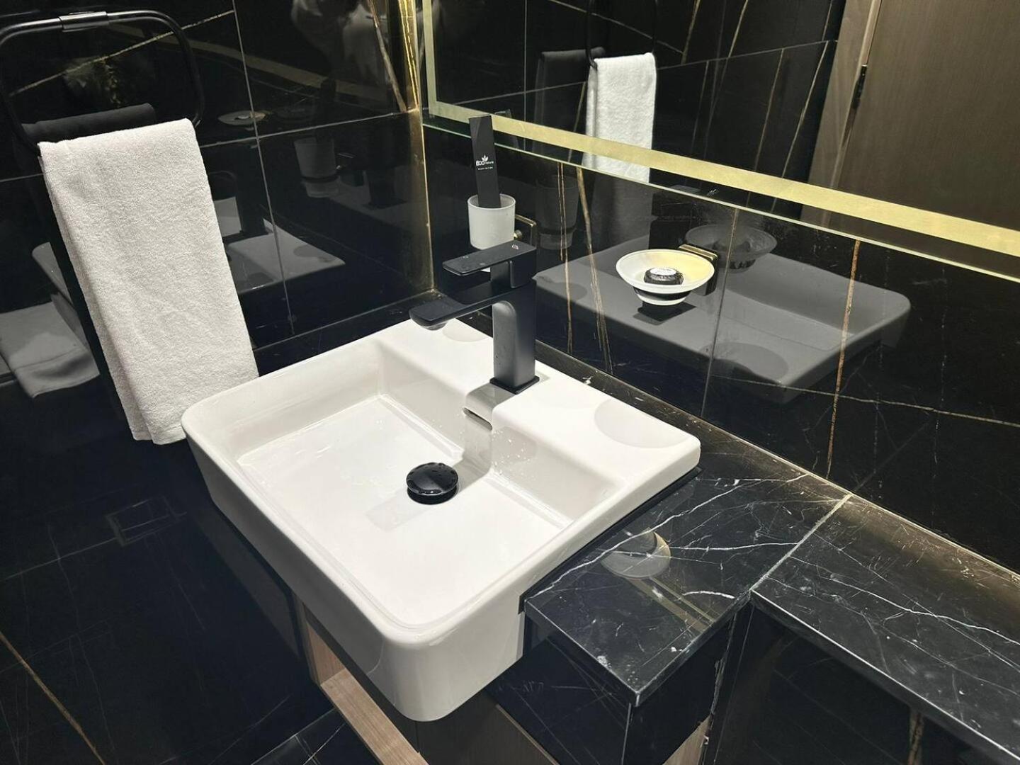 Apartment Stylish Loft New 1 Bedroom Apartmet In Jvc Dubai