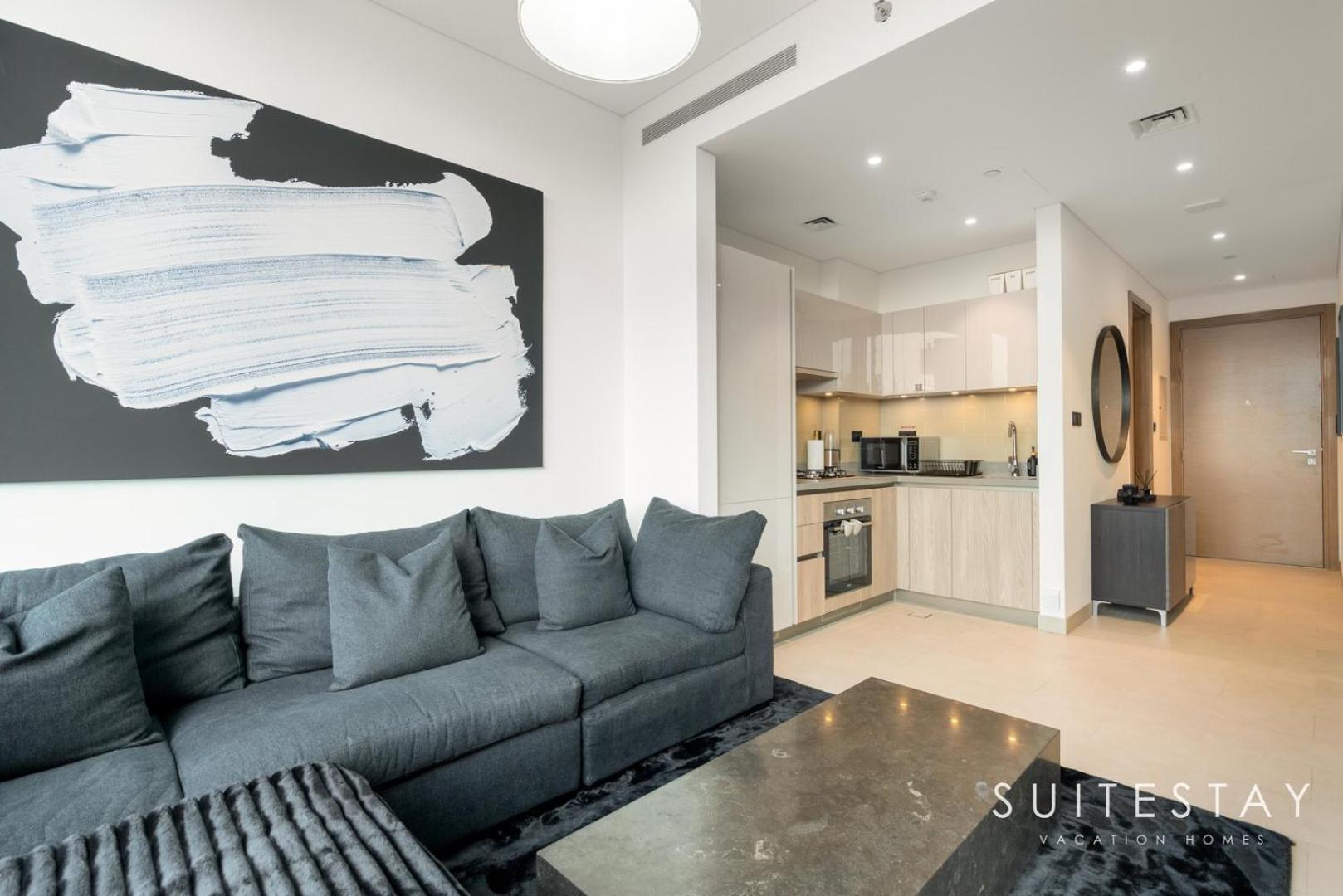 The Black House Apartment *