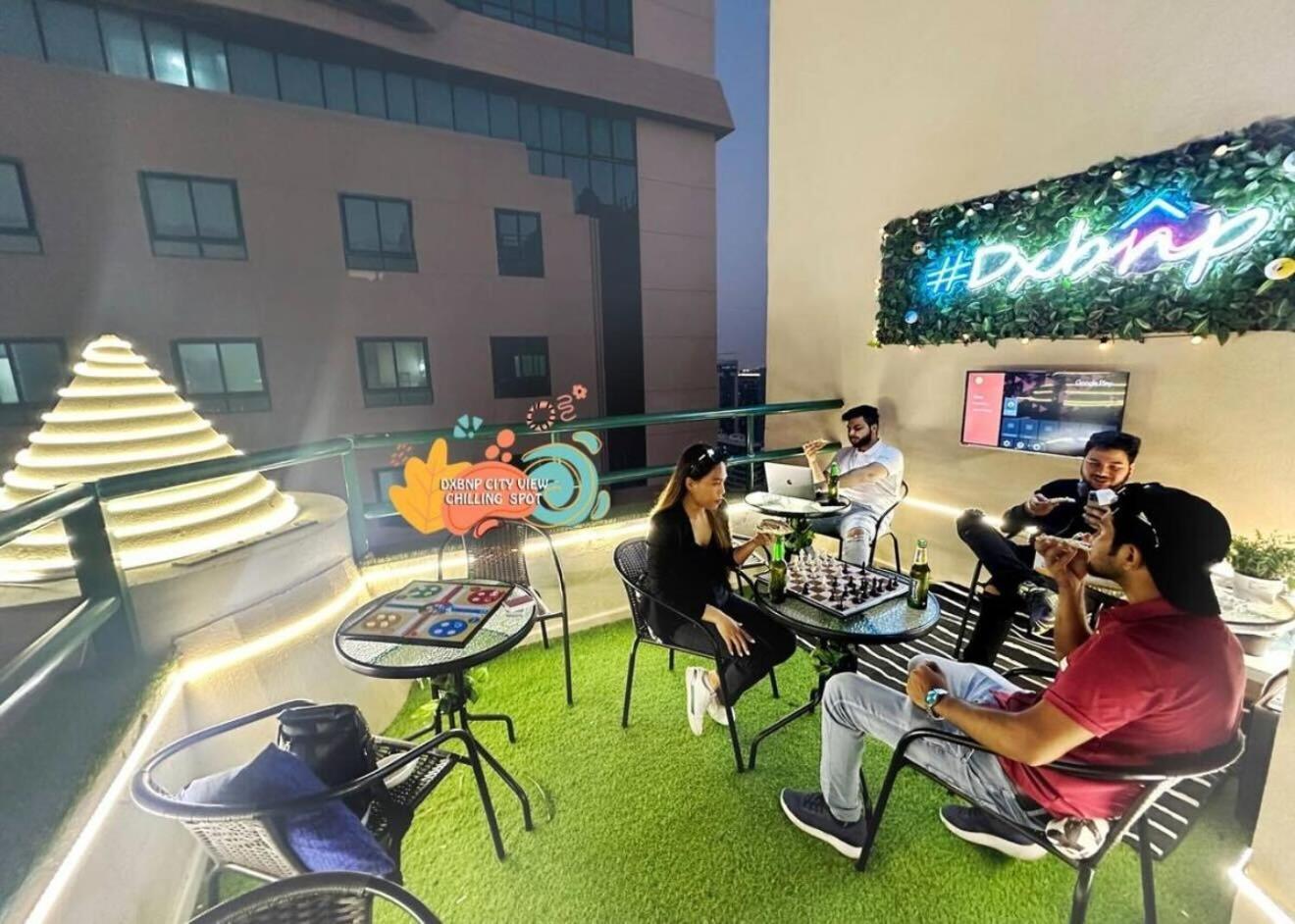 Center Point Partition In Tecom Homestay Dubai
