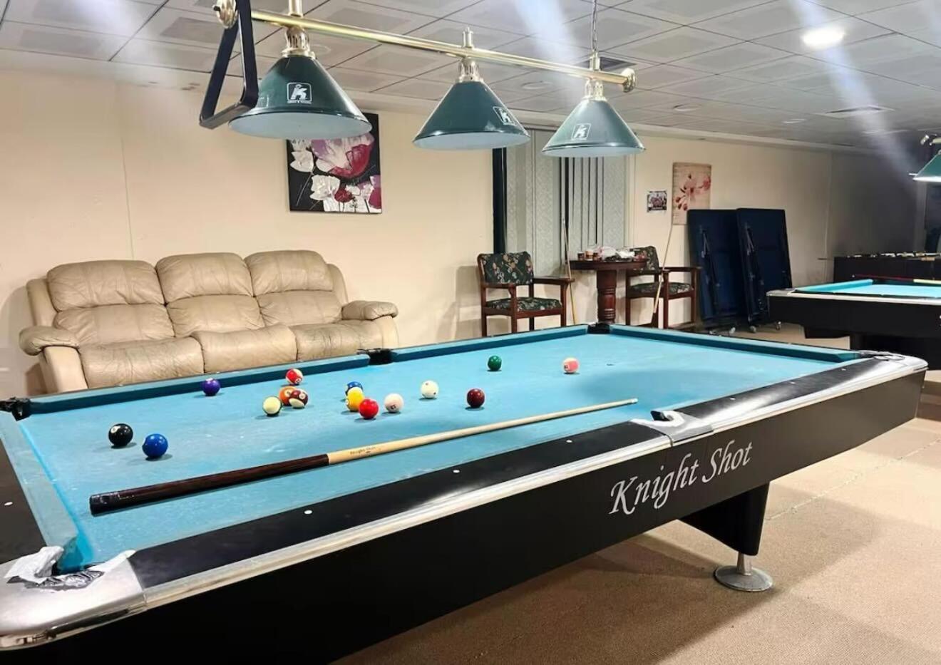 Homestay Center Point Partition In Tecom Dubai