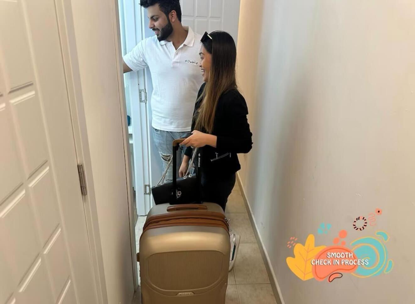 Homestay Destination Partition In Tecom Near Metro