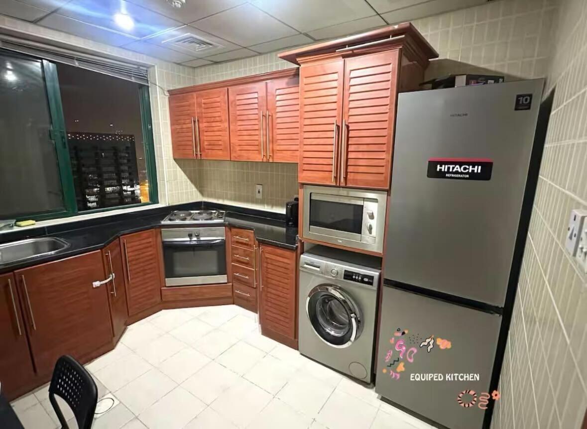 Destination Partition In Tecom Near Metro * Dubai