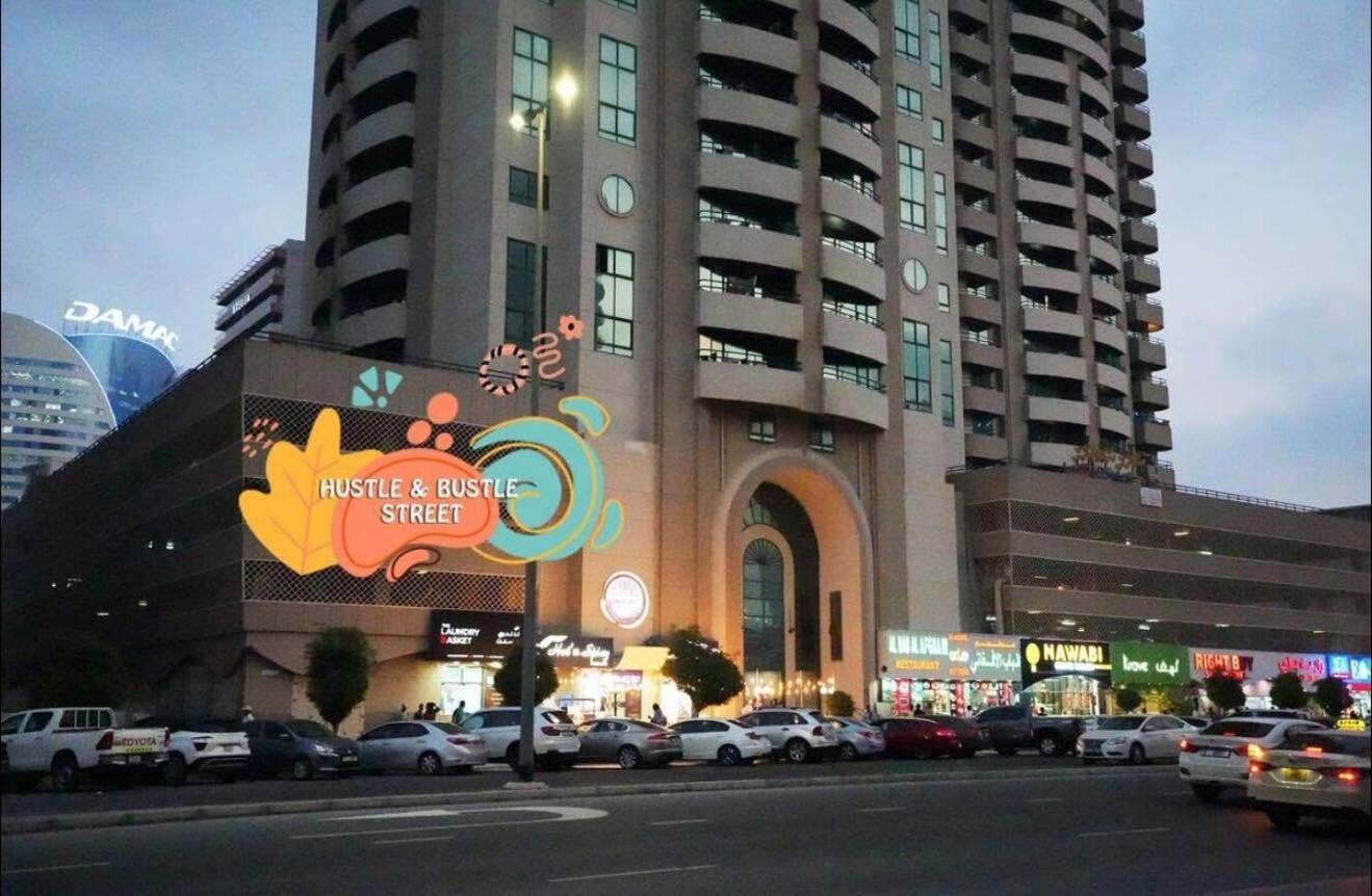 Homestay Destination Partition In Tecom Near Metro *