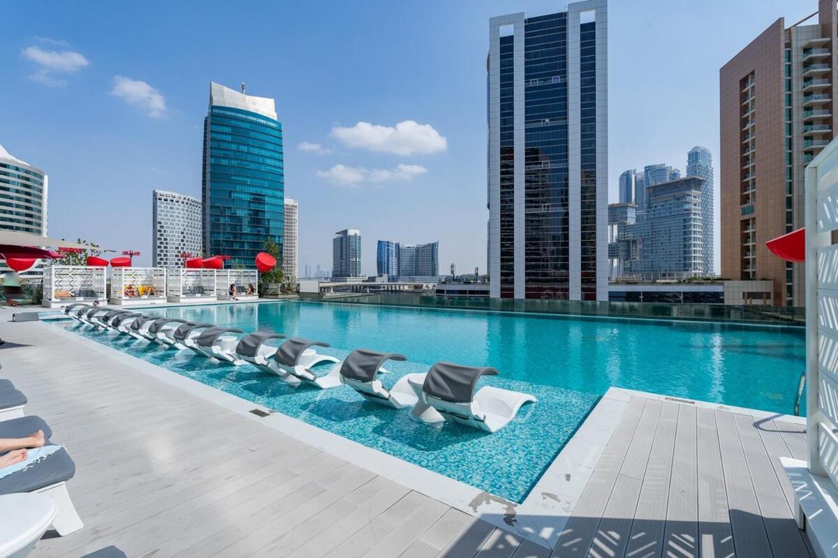 Vogue Mag318 Downtown - Pool View And Walkable To Burj Khalifa And The Mall Apartment Dubai
