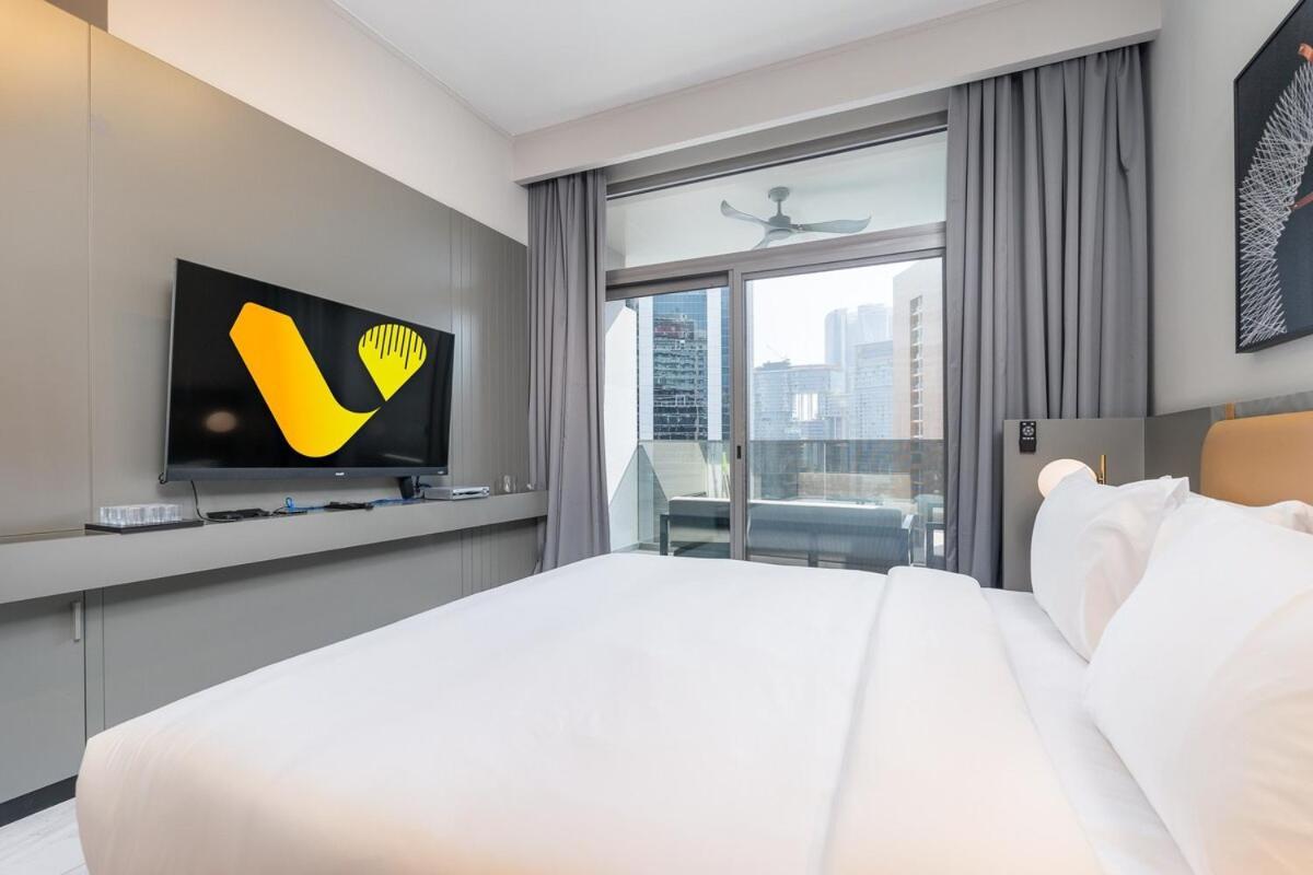 Apartment Vogue Mag318 Downtown - Pool View And Walkable To Burj Khalifa And The Mall *