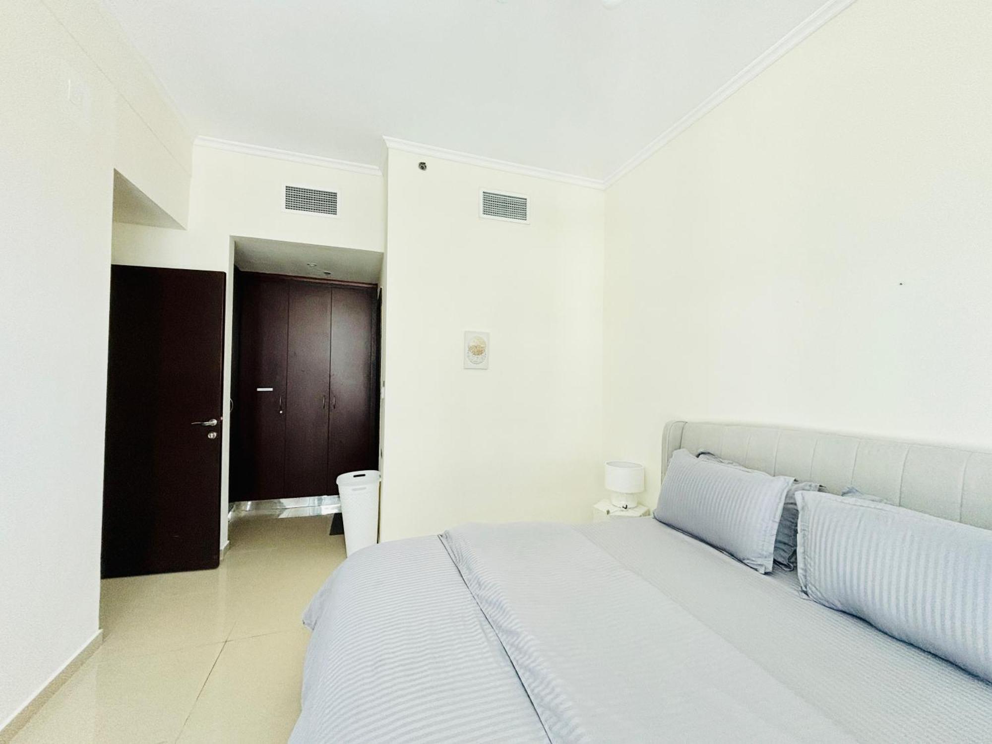 Apartment Luxury One Bedroom In Marina