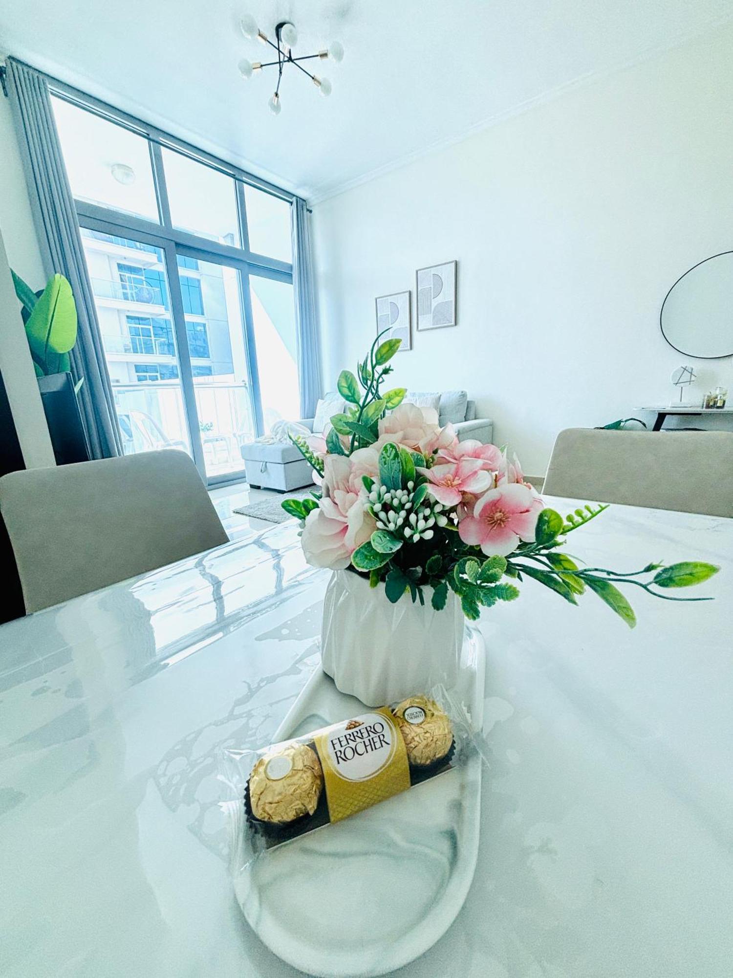 Apartment Luxury One Bedroom In Marina *