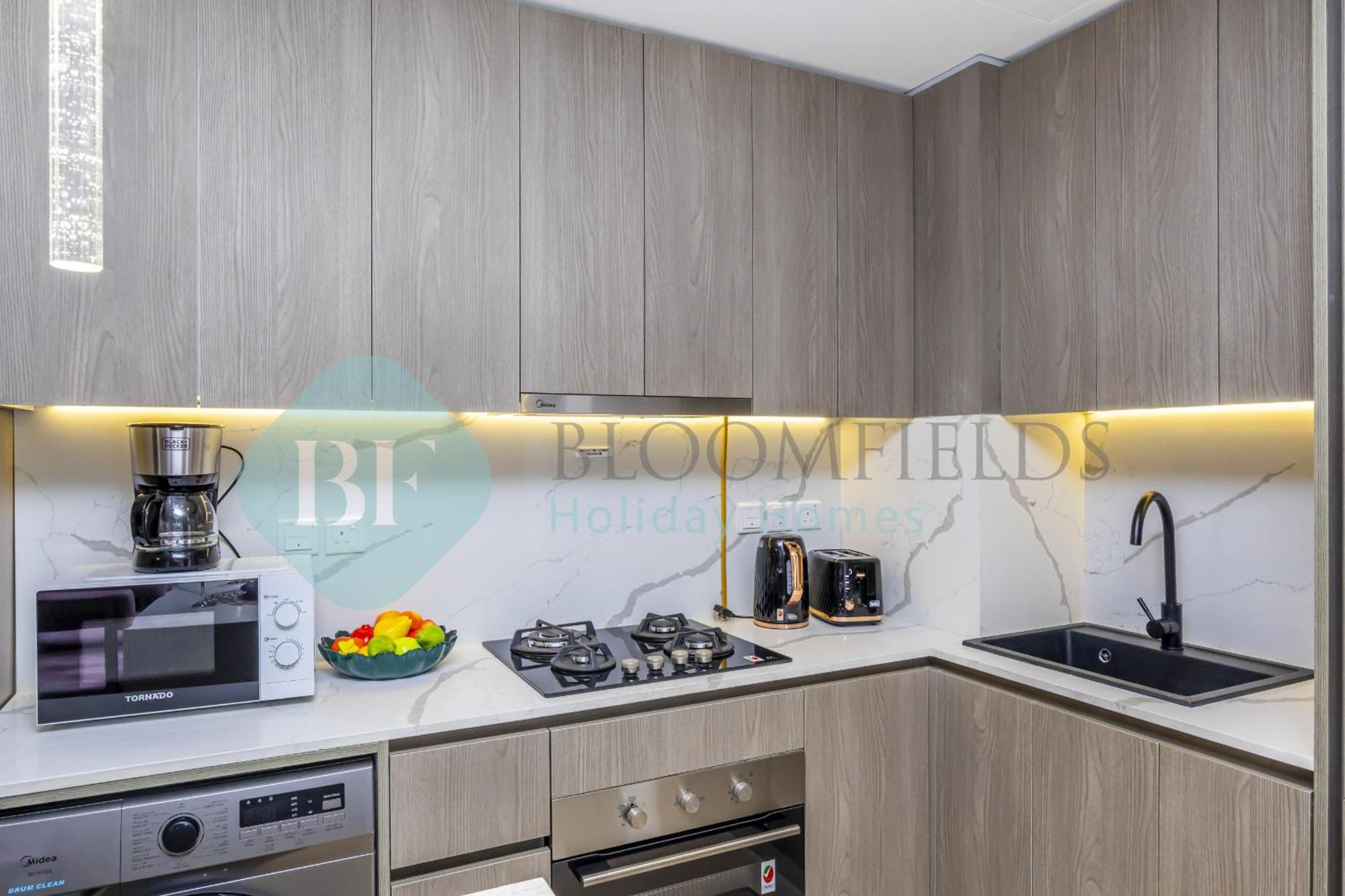 Bloomfields Modern 1br In Laya Heights Pool Acces