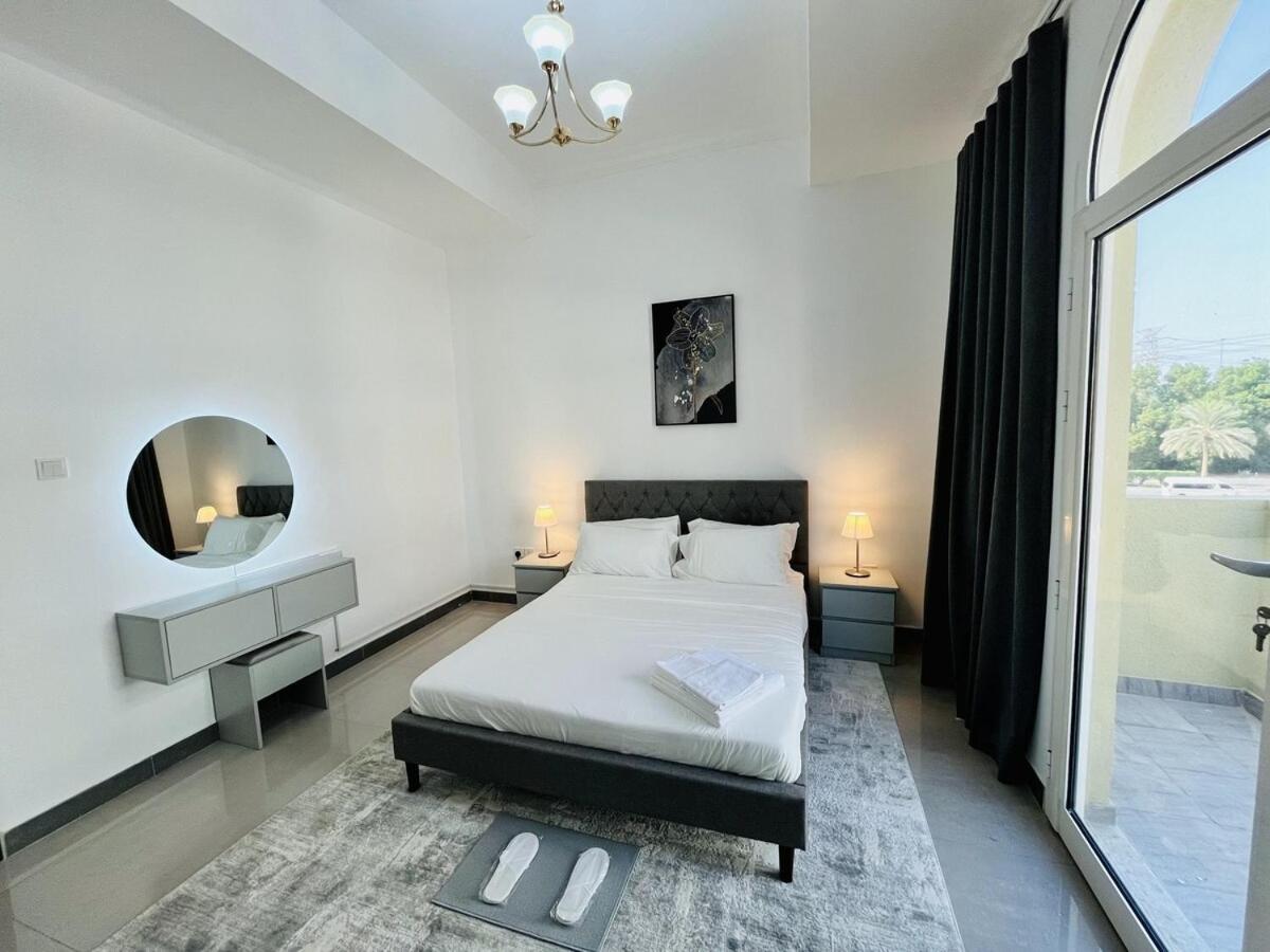 Getaway Relax And Celebrate Villa Jliving Rental Homes Villa Dubai