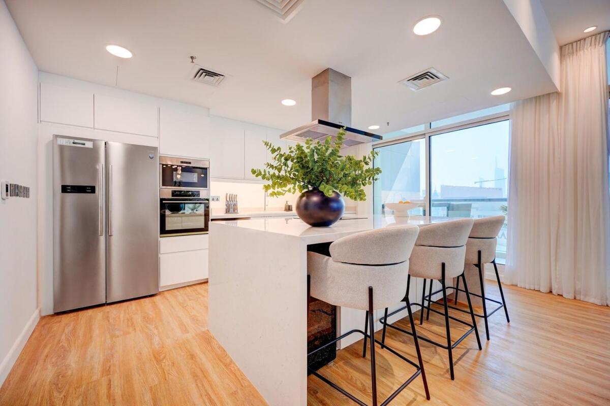Apartment Luxurious 4-bedroom Perfect For Families In Marina Dubai