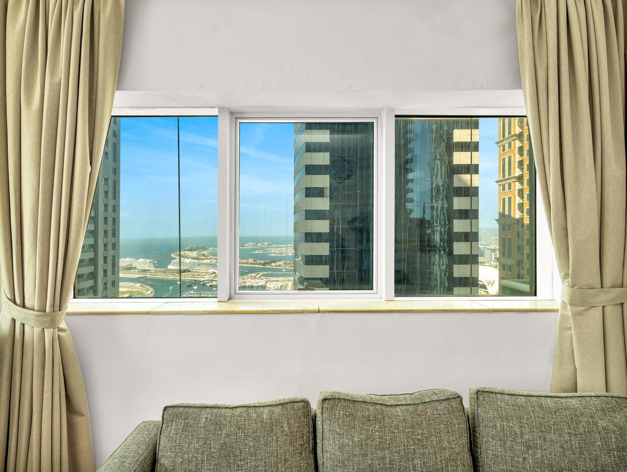 Apartment Spacious 3br High Floor Palm View In Marina *