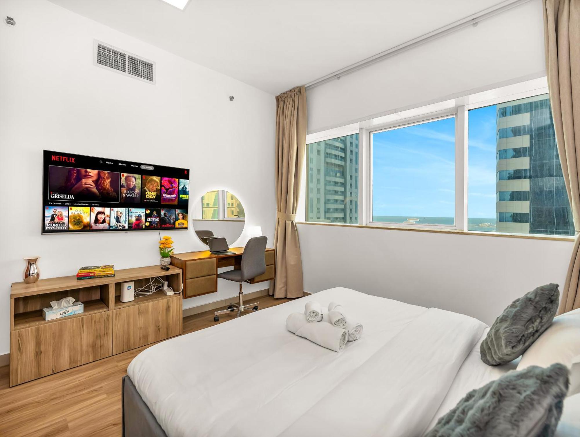 Spacious 3br High Floor Palm View In Marina *