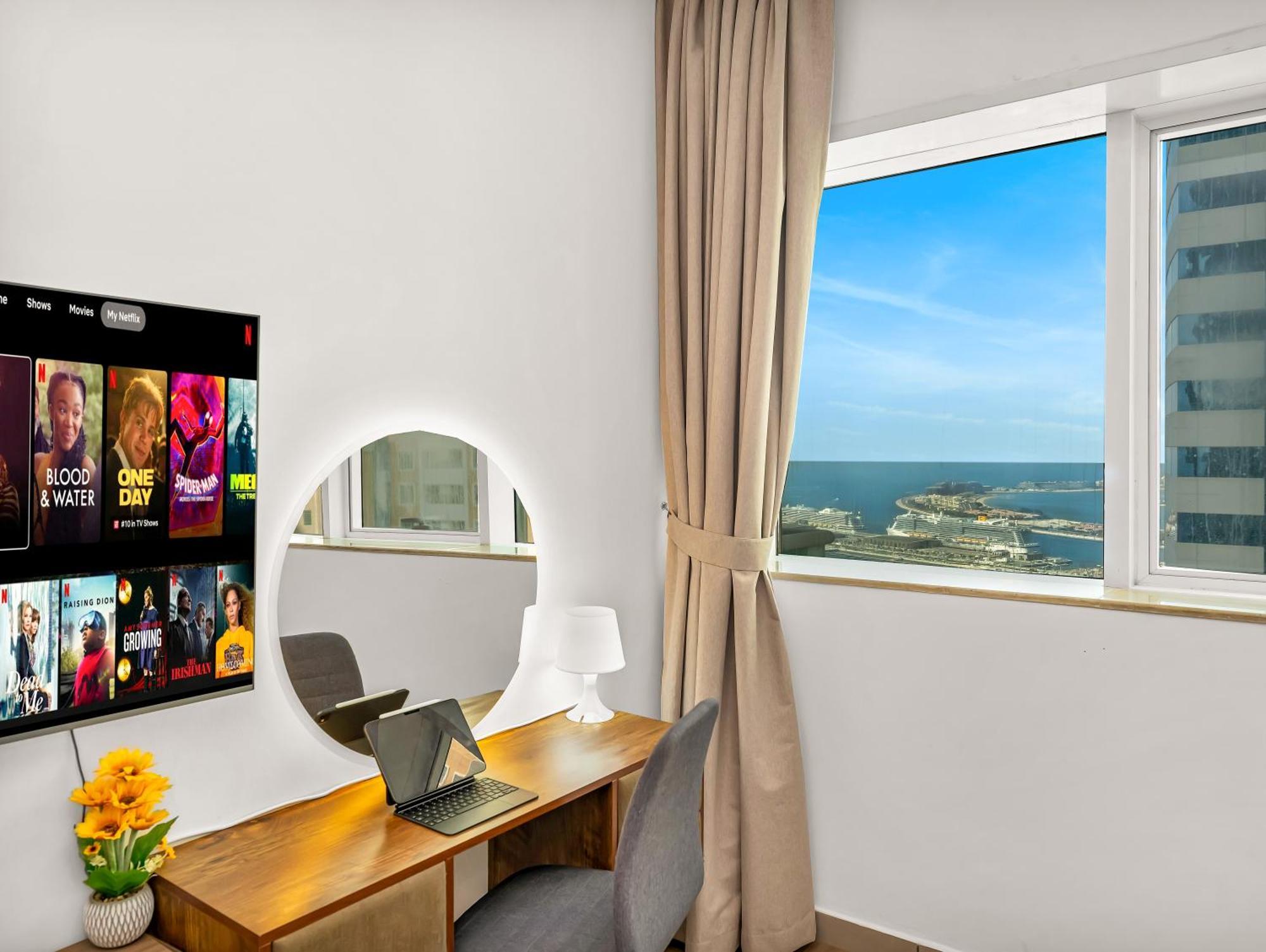Spacious 3br High Floor Palm View In Marina Apartment