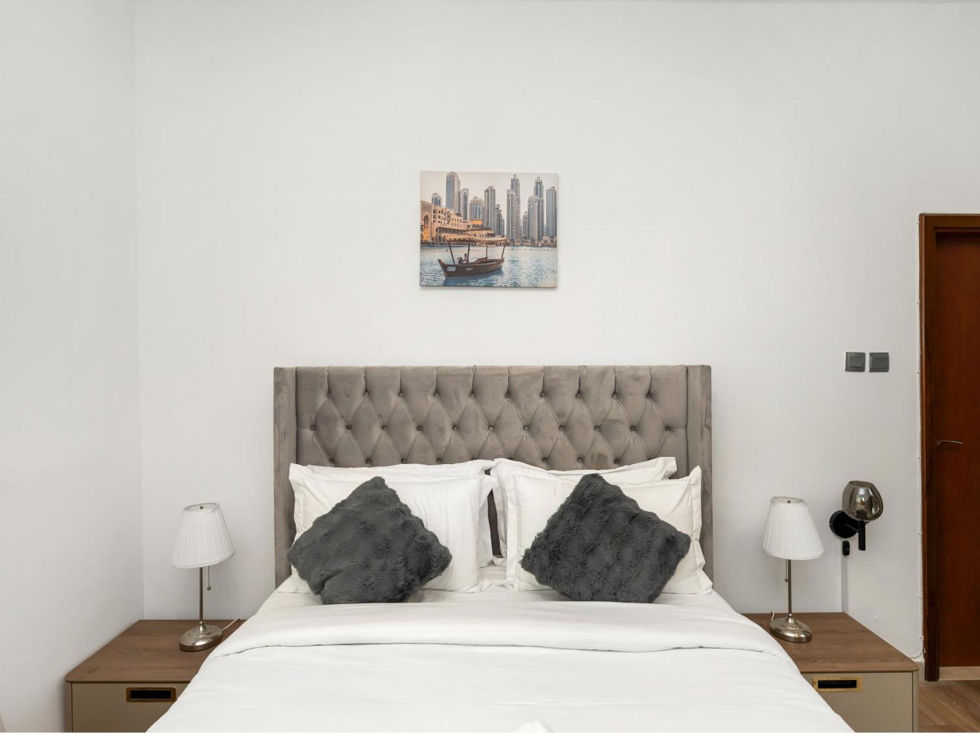 Spacious 3br High Floor Palm View In Marina Apartment Dubai