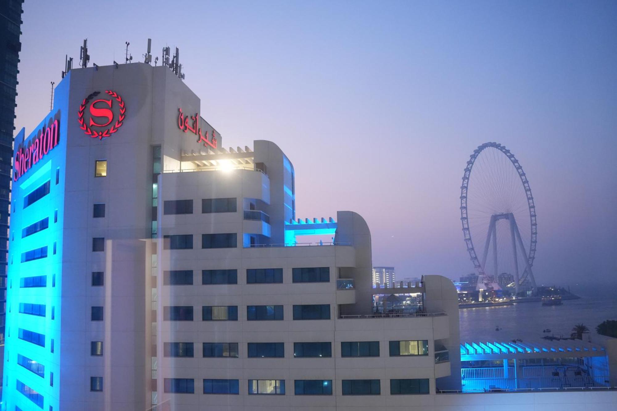 Capsule hotel Yellow Parrot Jbr Dubai