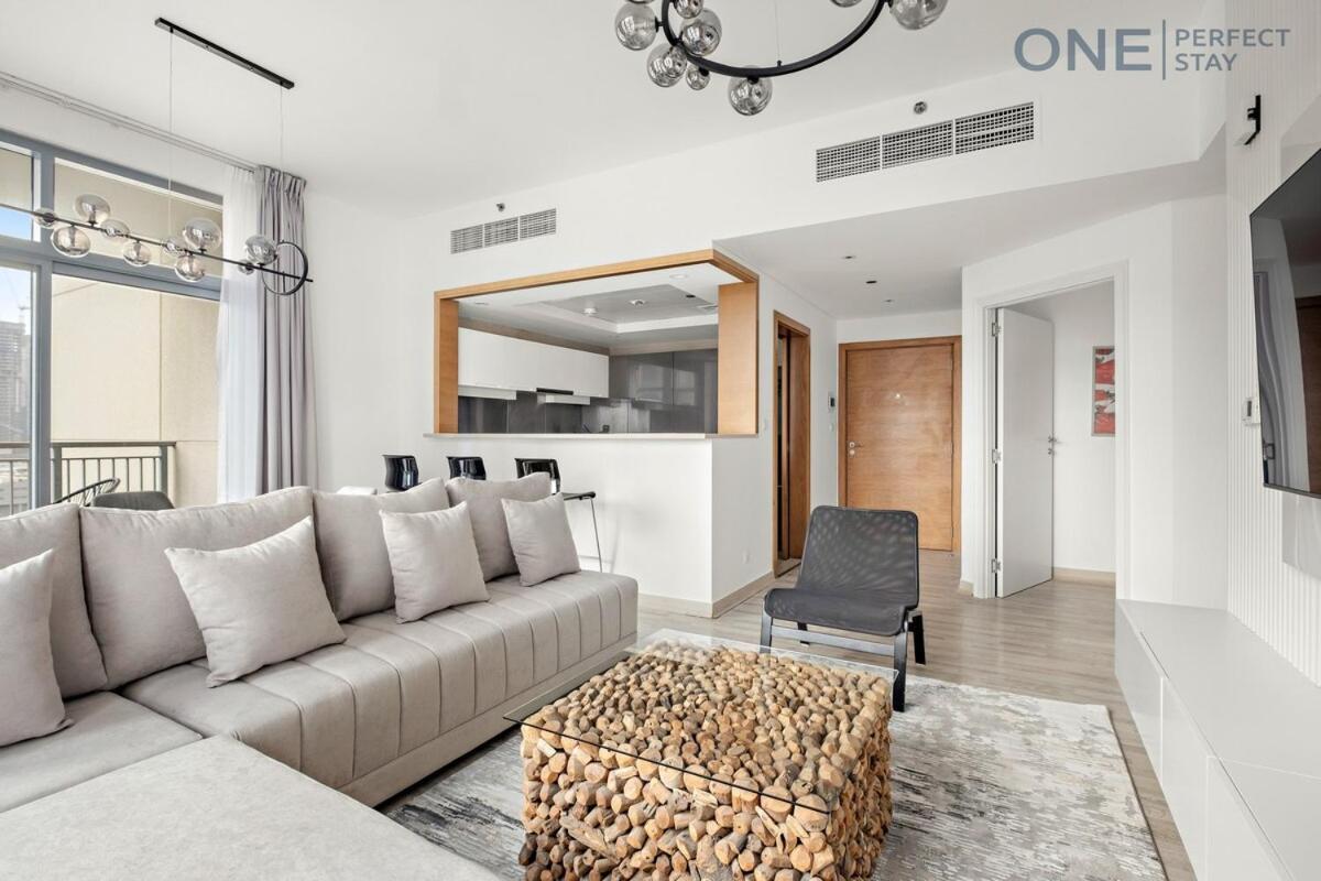 Apartment Stylish 1br With Maid In Downtown With Pool And Gym *