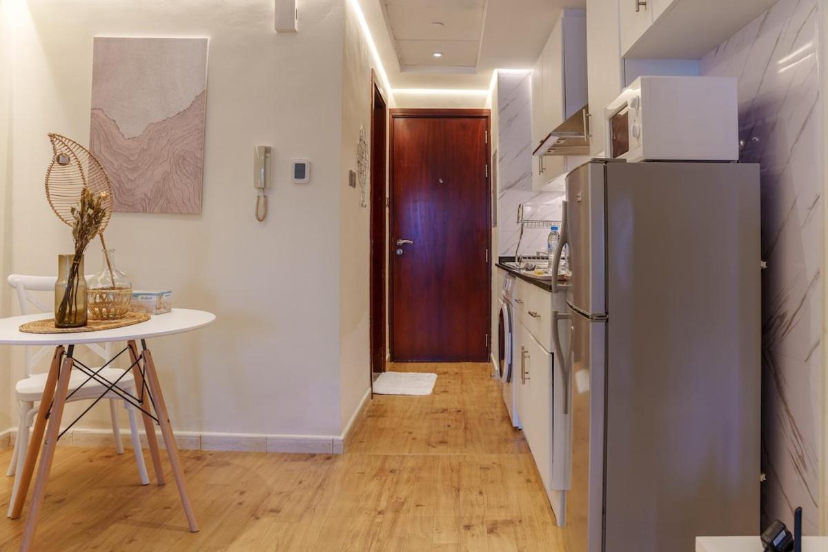 Luxury - View Tower Apartment