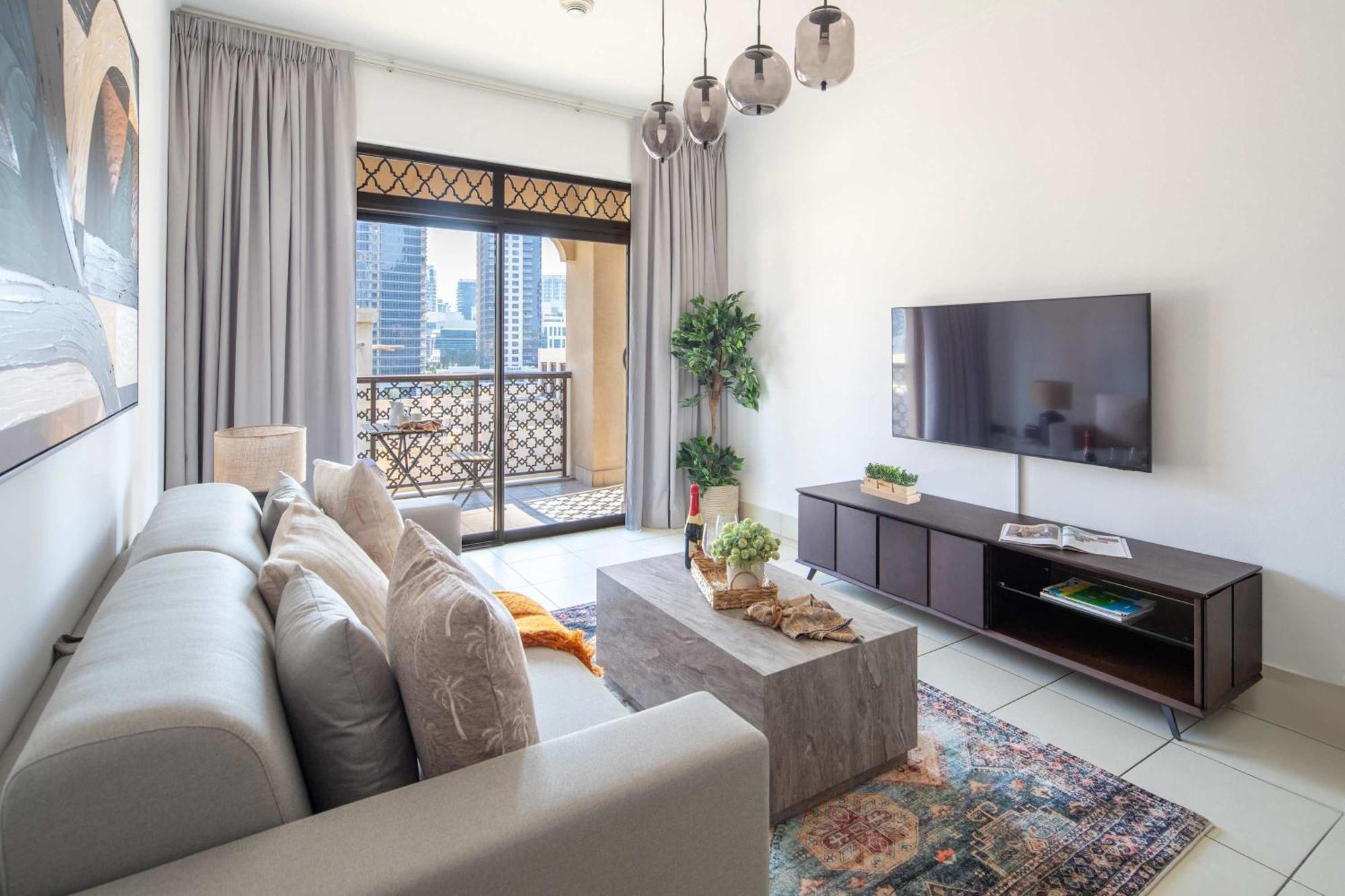 Frank Porter - Reehan 7 Apartment *