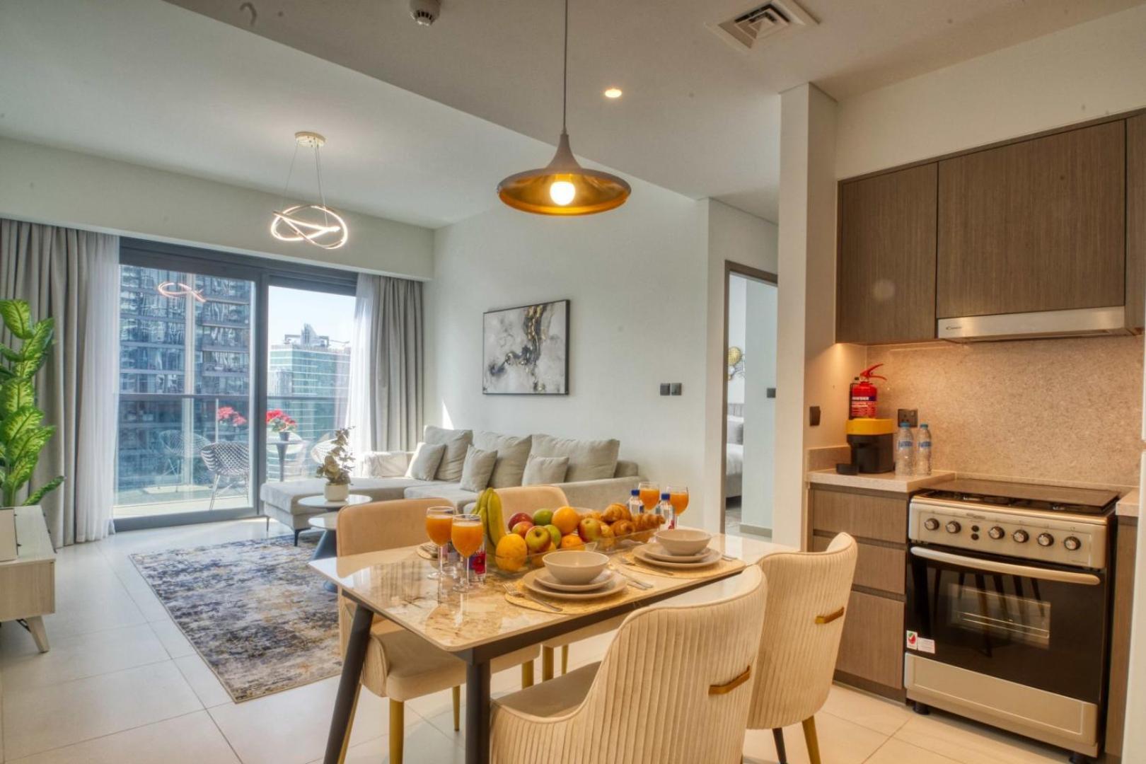 Your 30th-floor Haven Awaits Apartment Dubai