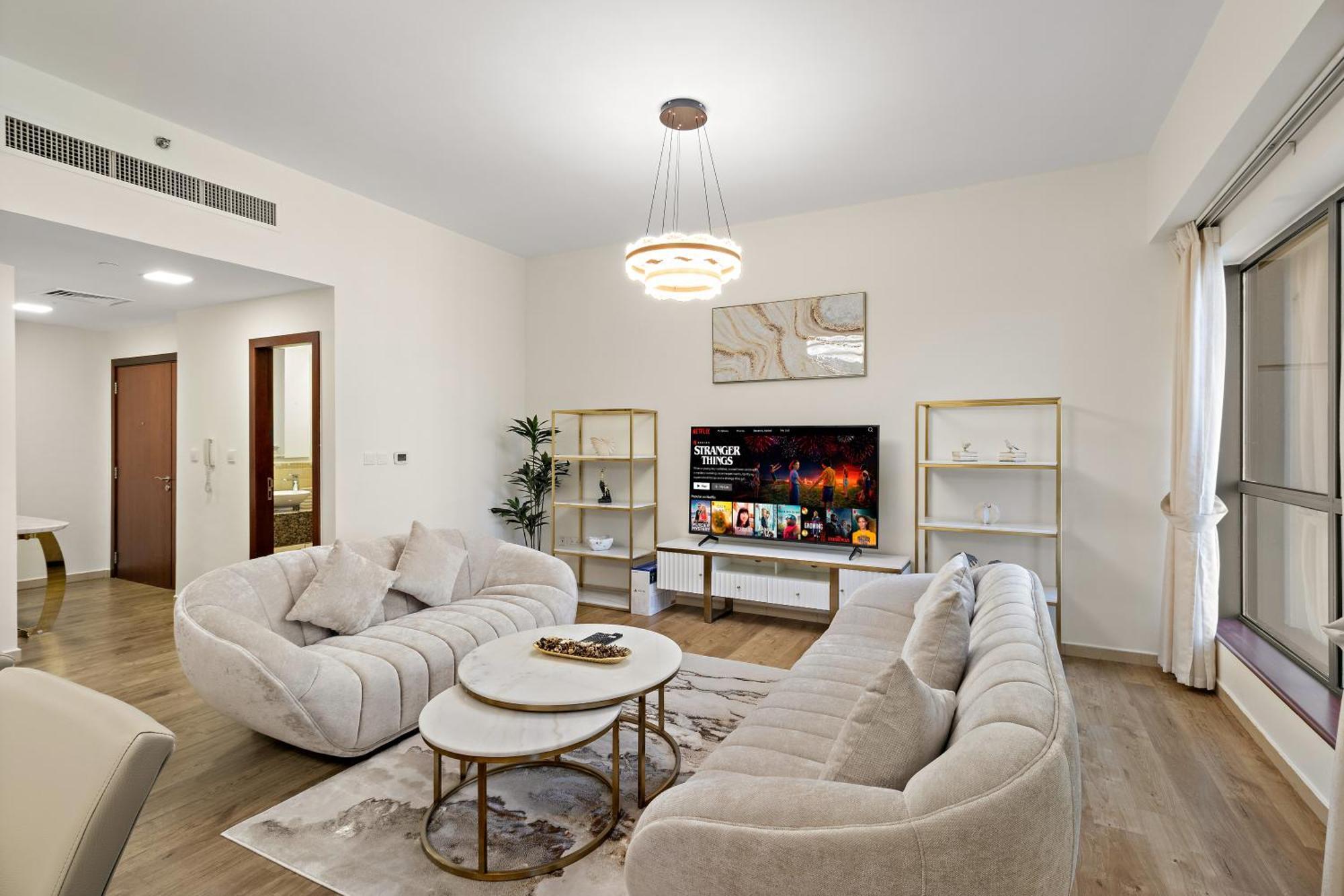 Luxe 2br With Marina View In Jbr And Walk To The * Dubai