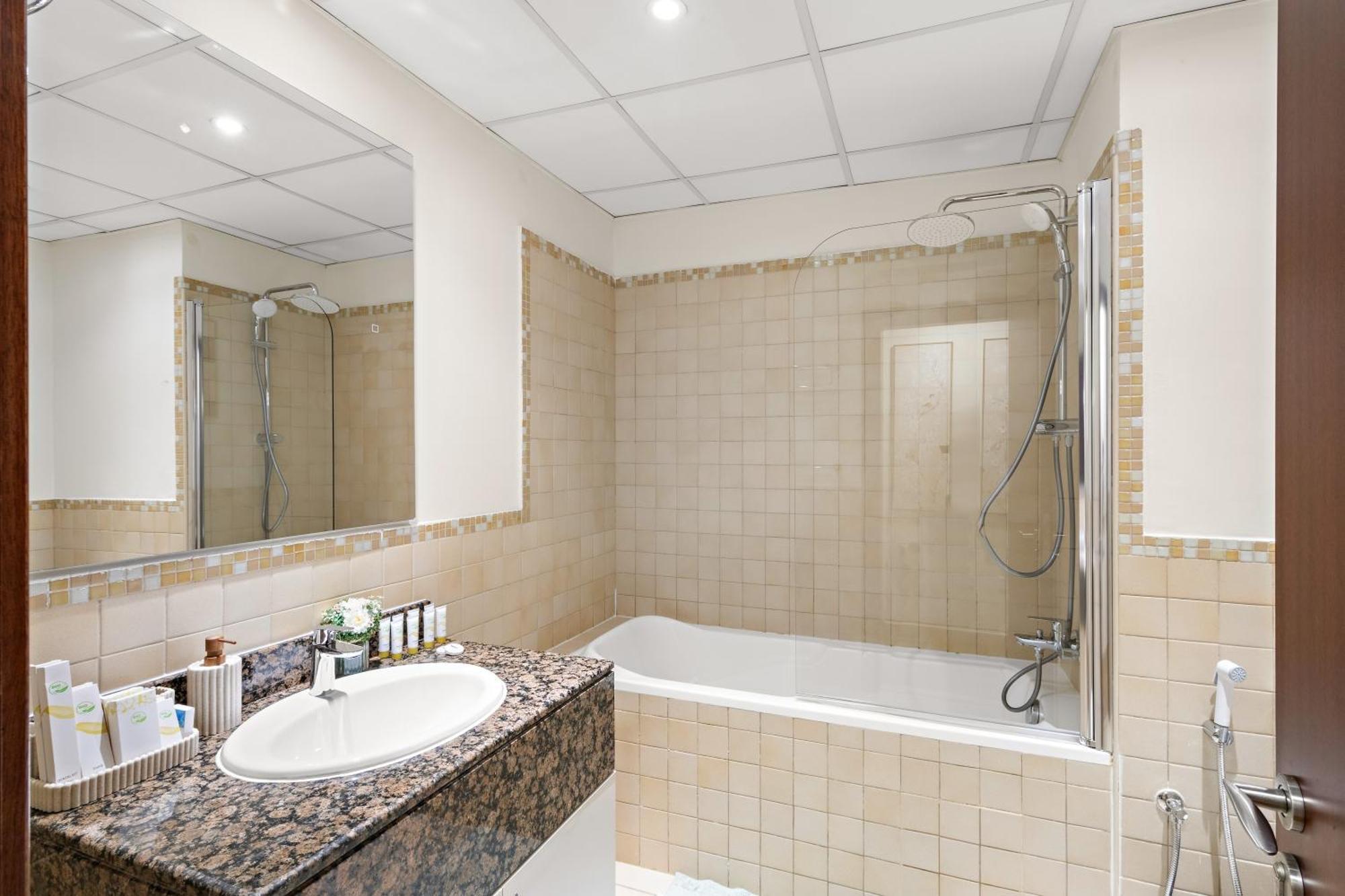 Apartment Luxe 2br With Marina View In Jbr And Walk To The *