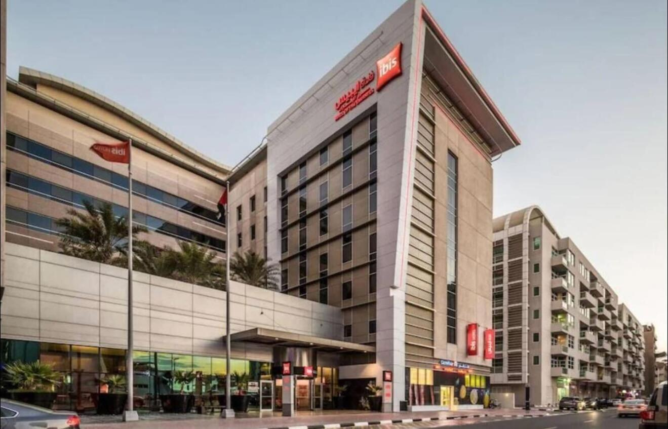 Homestay Gateway Partition In Barsha Mashreq Metro