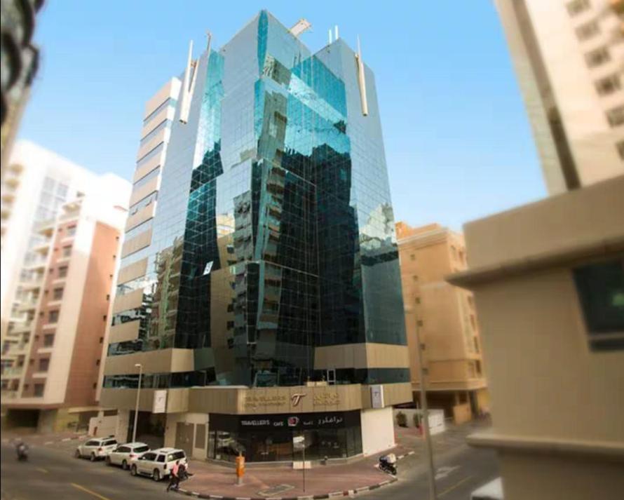 Homestay Creative Partition In Barsha 1 Near Metro *