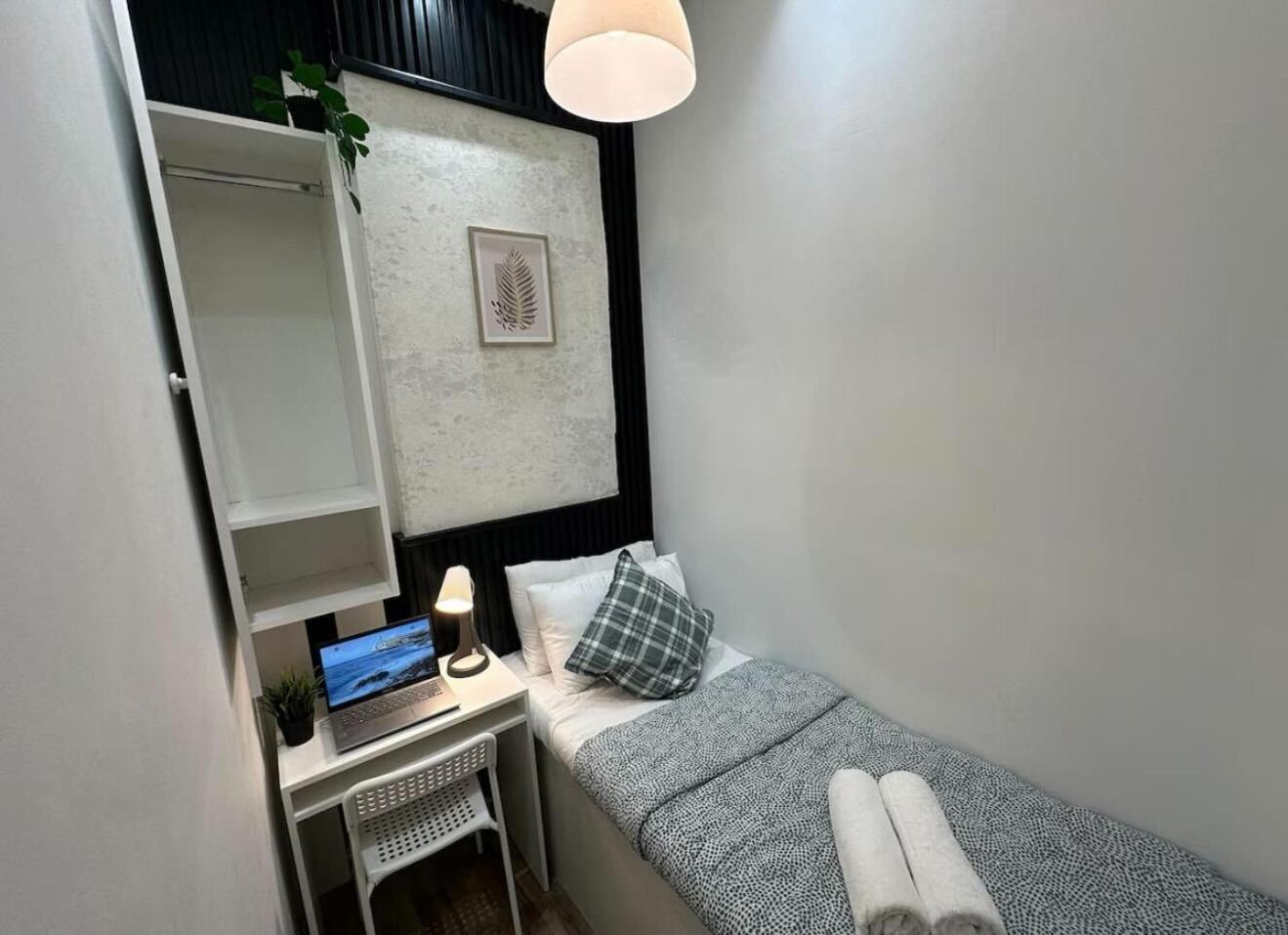 Homestay Familiar Partition In Tecom Near Icm Metro