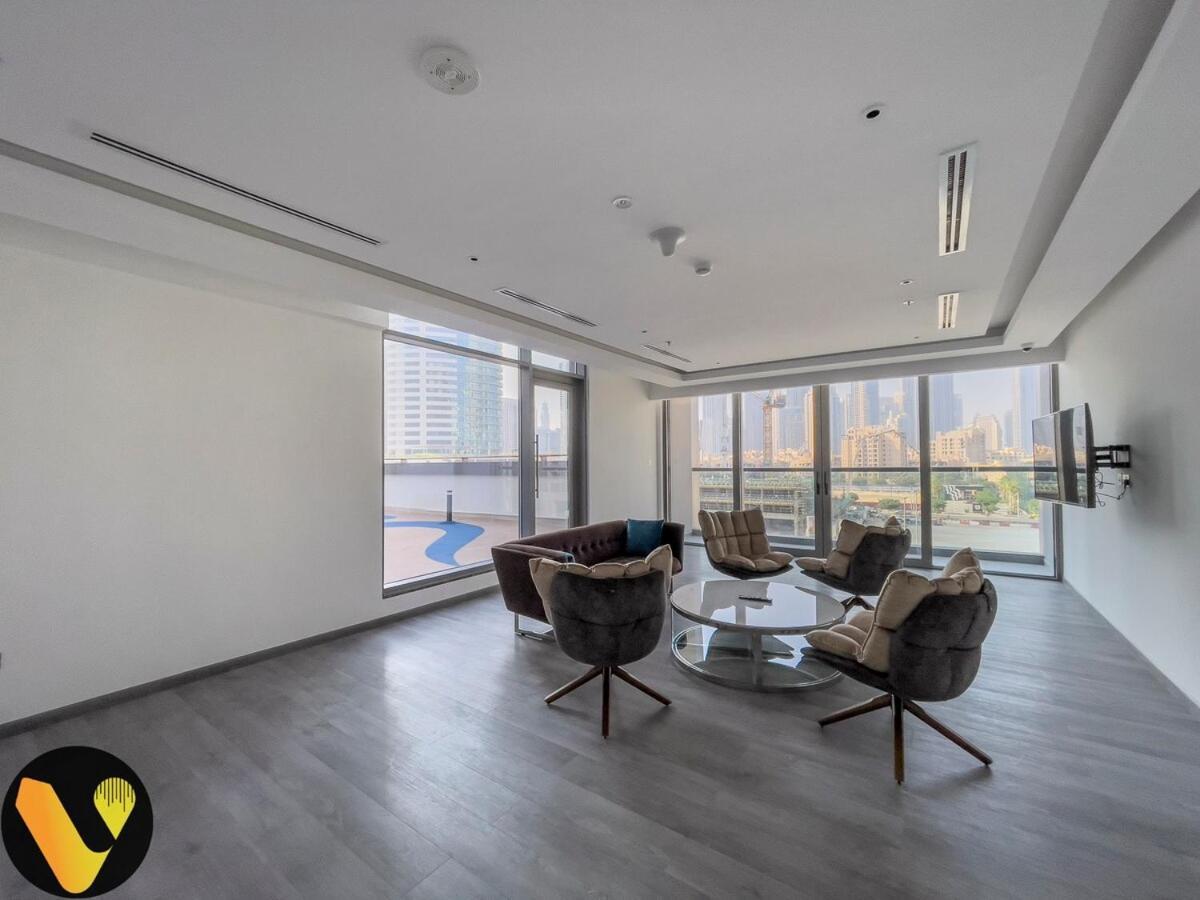 Vogue The Sterling By Omniyat Pool View With Balcony Near Burj Khalifa And Mall Apartment