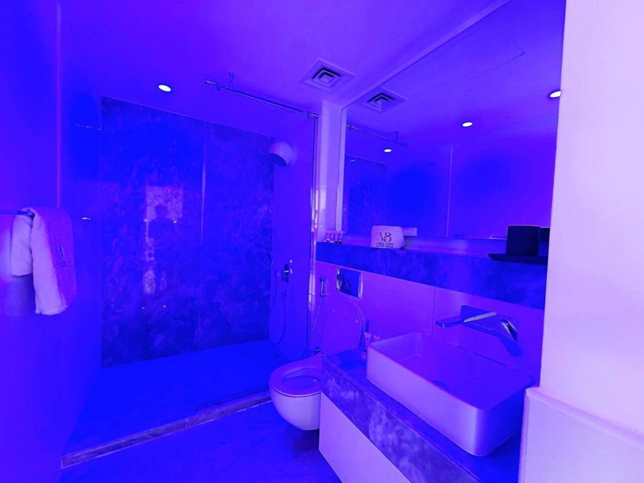 Apartment 1br With Hall Canal Views At The Pad In Business Bay By Vibel