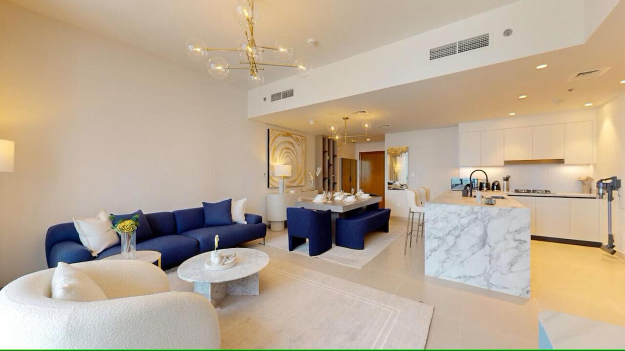 Center Luxury *