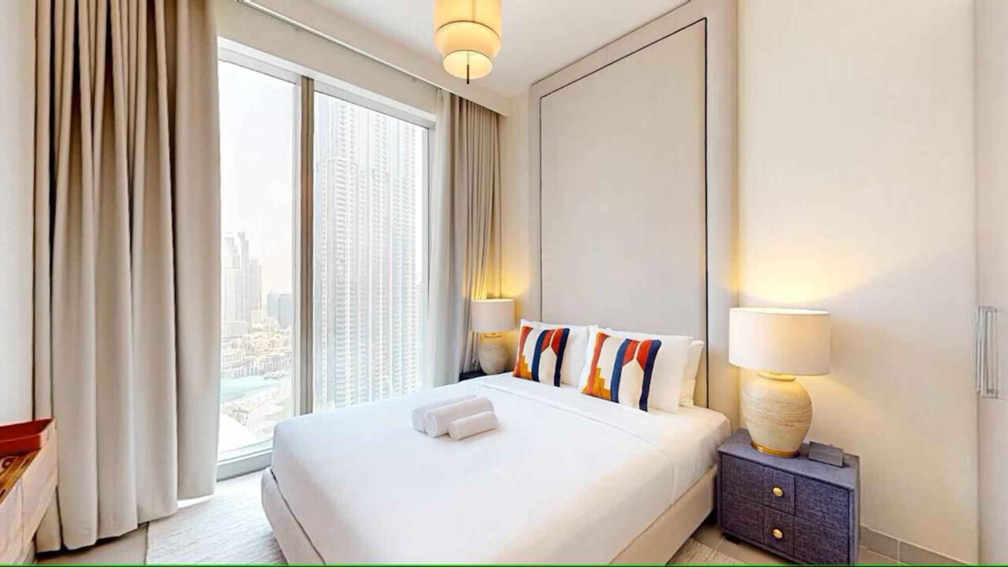 Center Luxury *