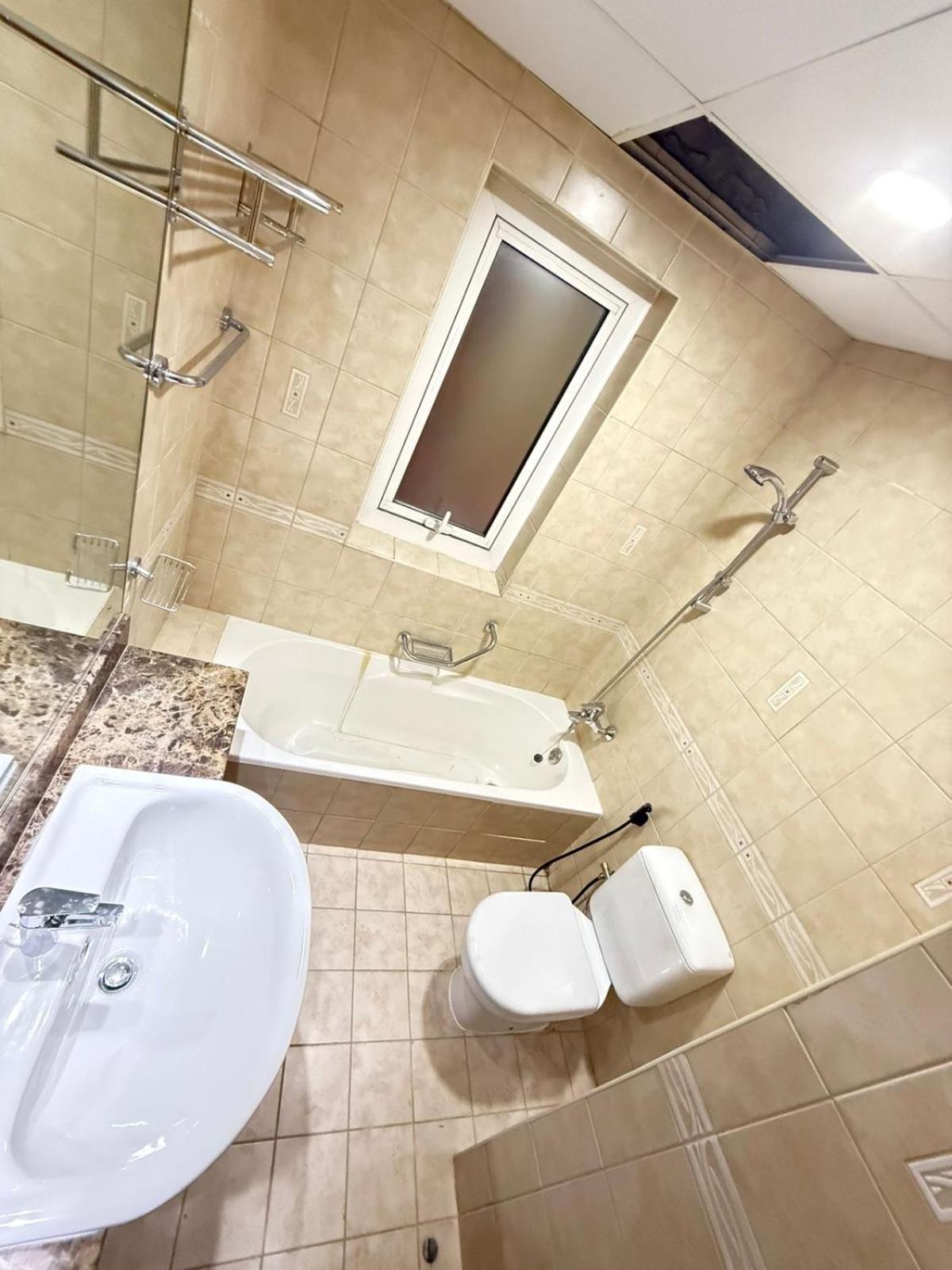 Backpackers Heaven ! 18 Beds In A 2 Bedroom In Front Of Union Metro Station Diera