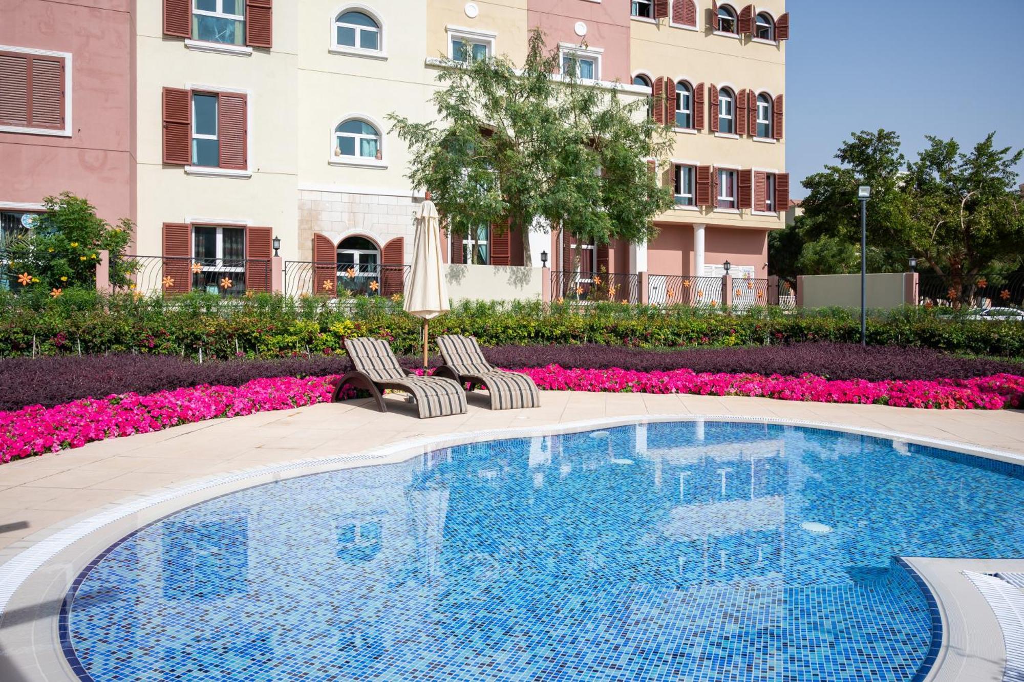 Apartment Cozy In Discovery Gardens Dubai