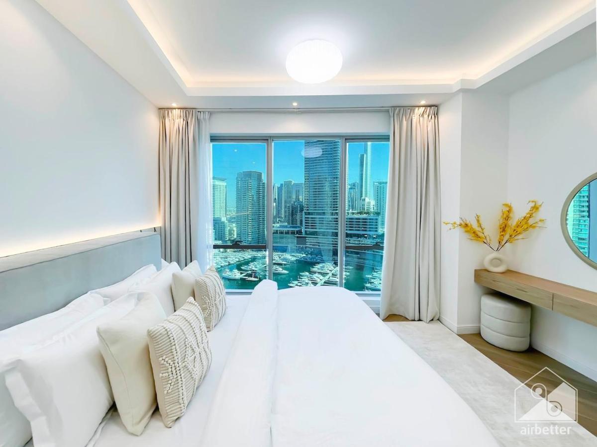 Spacious 2b With Full Marina Views - Delphine Apartment