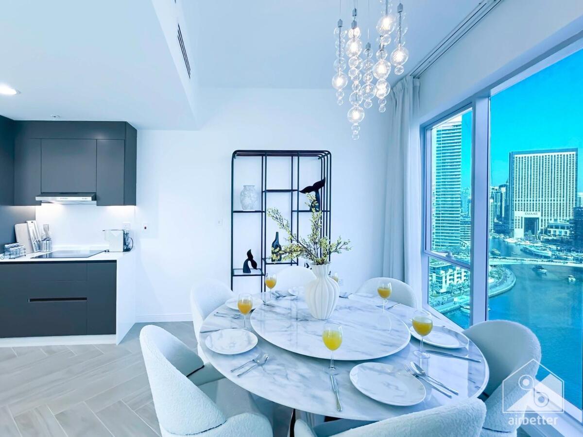 Spacious 2b With Full Marina Views - Delphine Apartment *